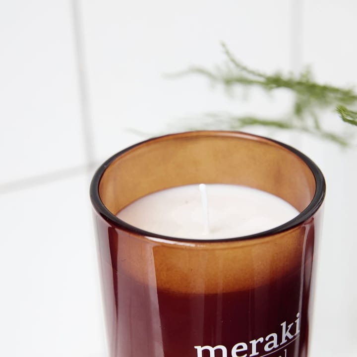 Meraki αρωματικό κερί καφέ γυαλί 35 ώρες - σκανδιναβικό πεύκο - Meraki