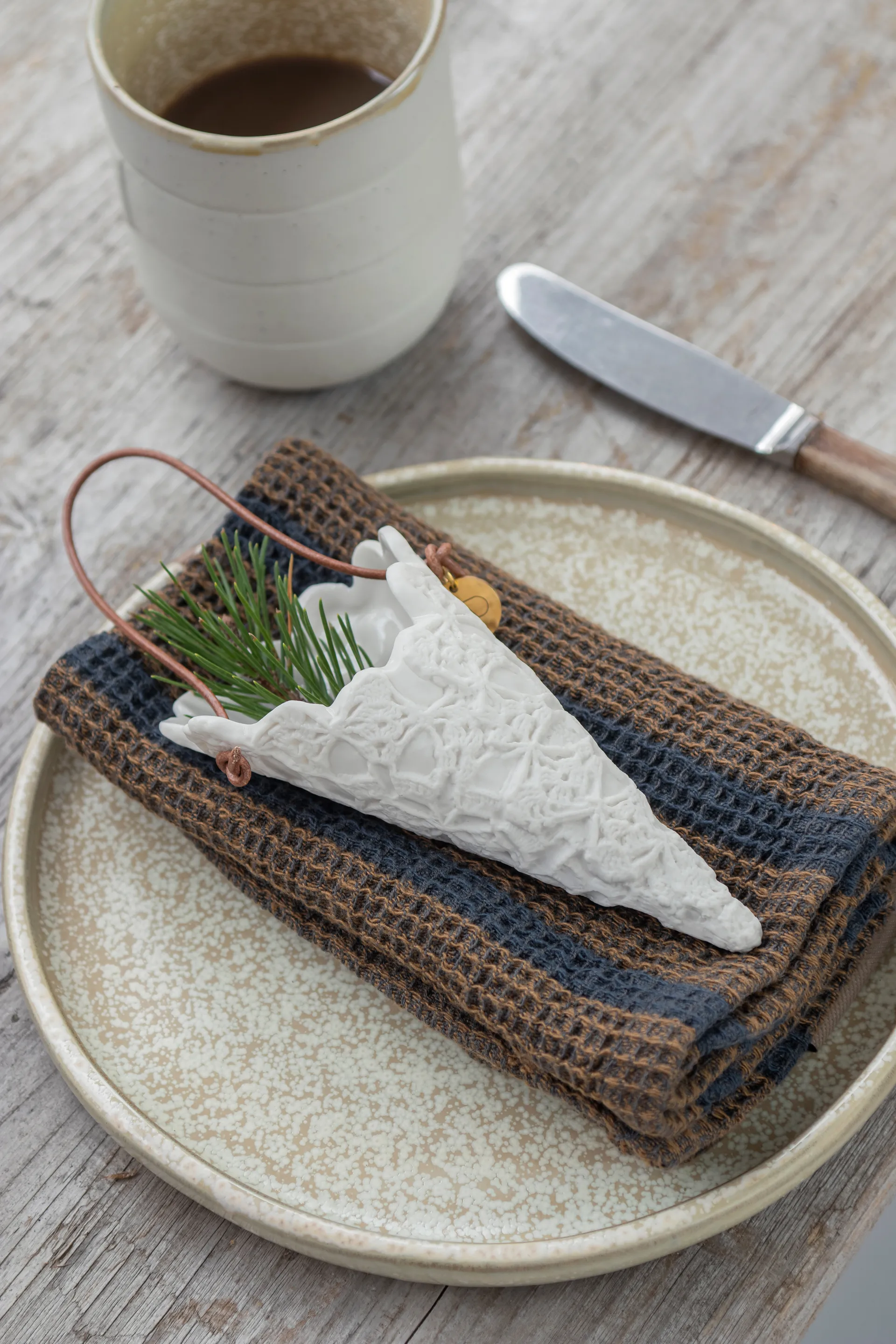 Δαντέλα Χριστουγεννιάτικο χωνάκι, 2 τεμ., Υπόλευκο Mette Ditmer