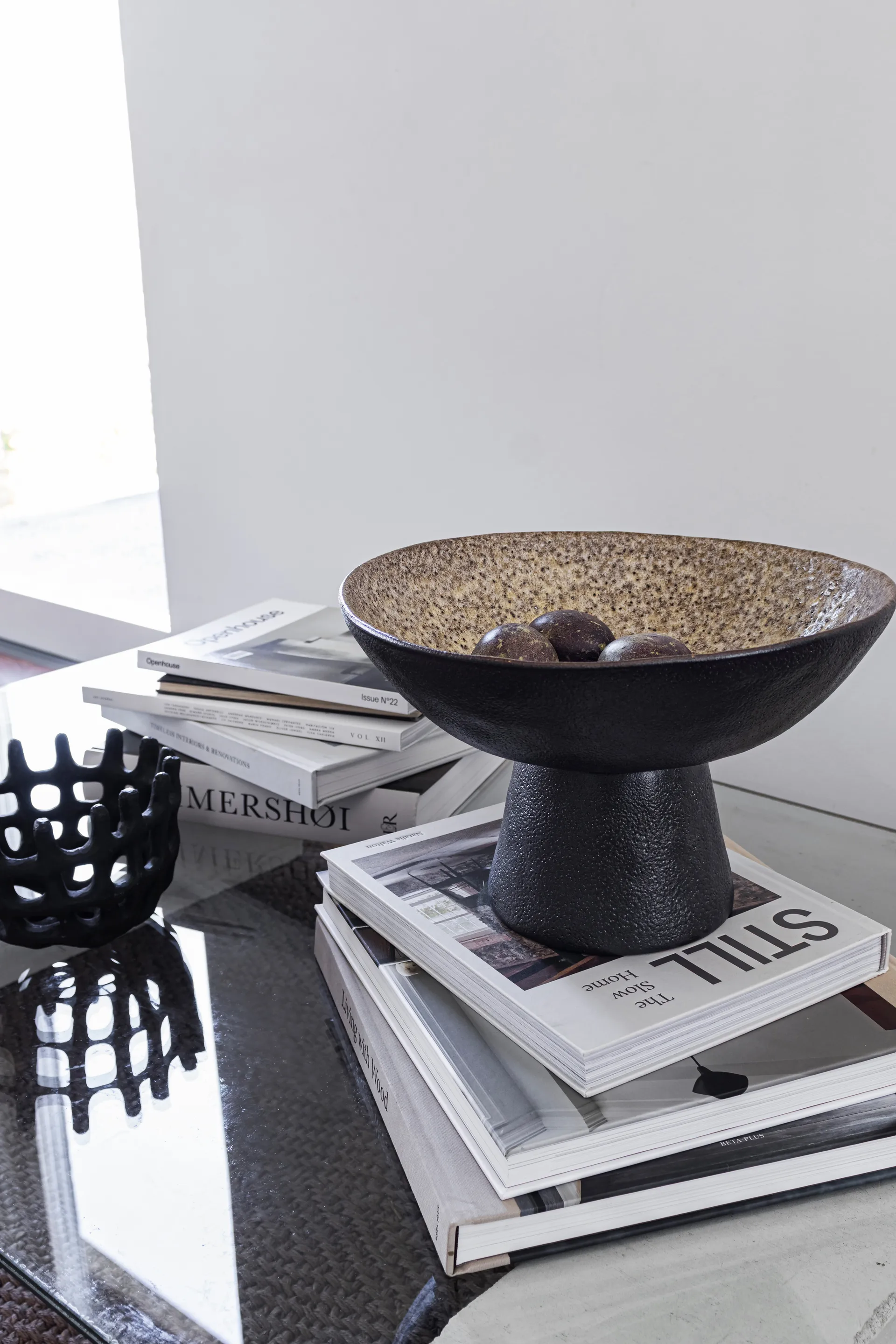 By Hand βάζο με βάση Ø31,5x20 cm, Άμμος Mette Ditmer