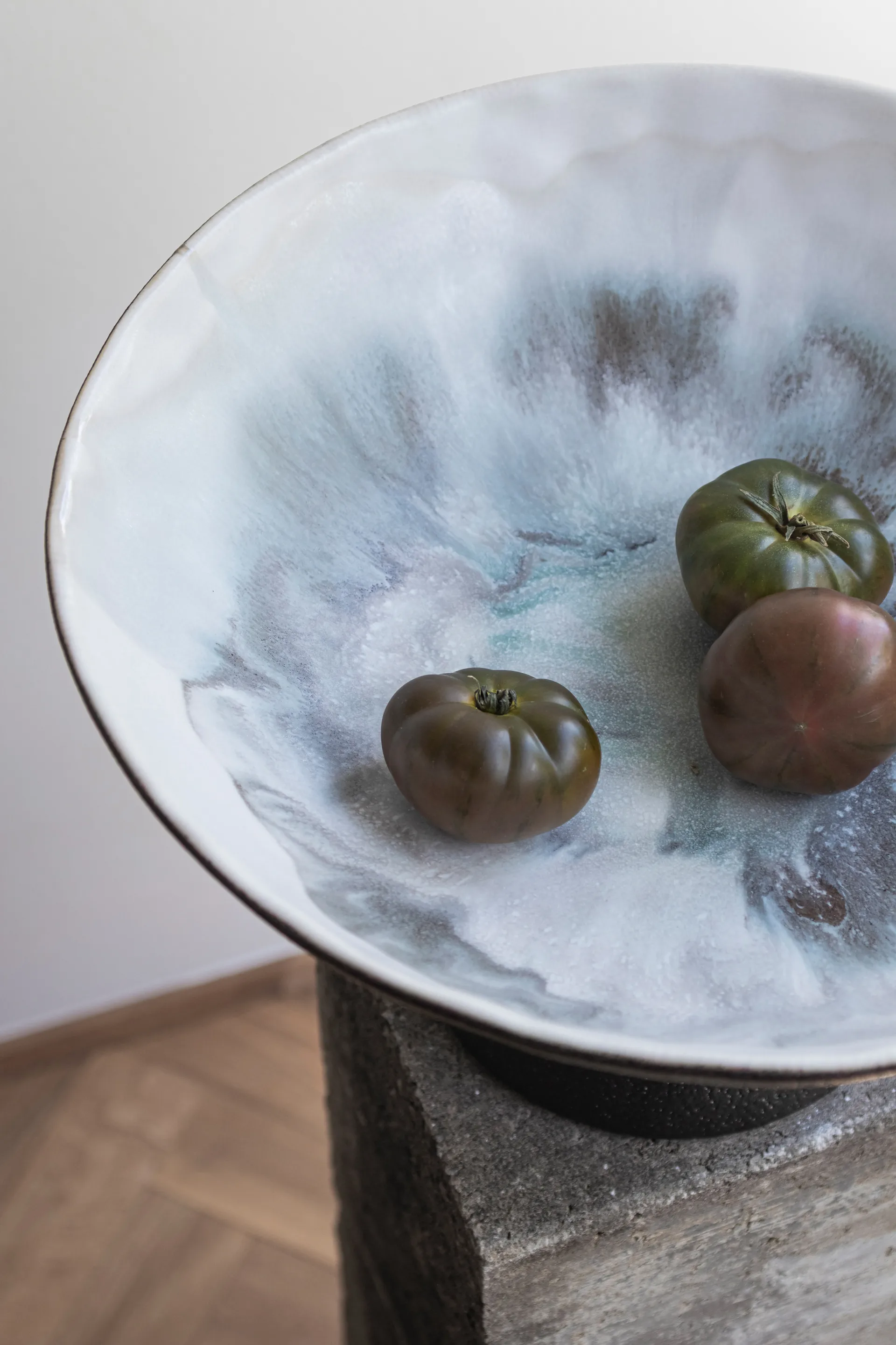 By Hand βάζο με βάση Ø31,5x20 cm, Εκρού Mette Ditmer