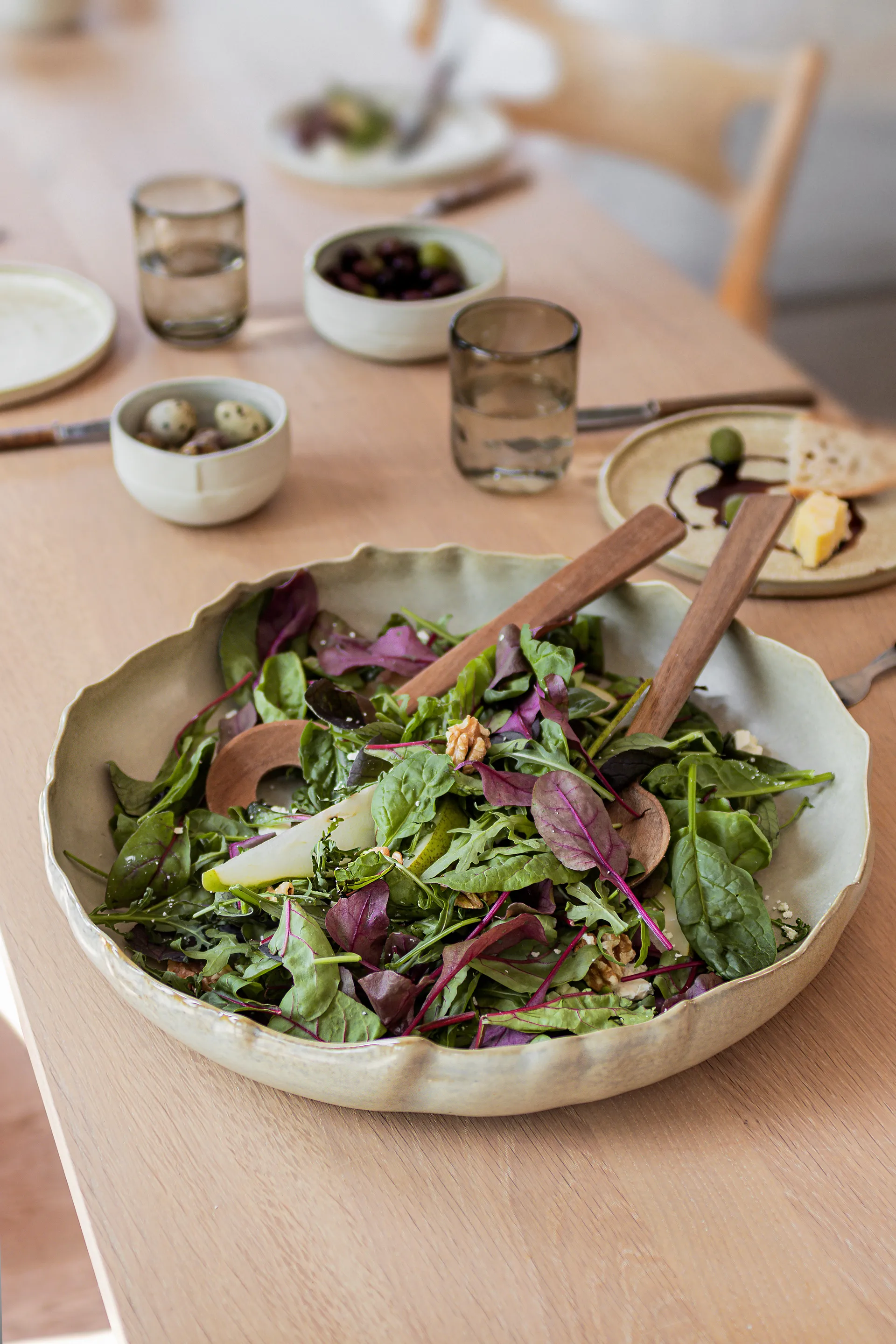 Πιάτο σερβιρίσματοςBy Hand , Ø37 εκ., Άχυρο Mette Ditmer