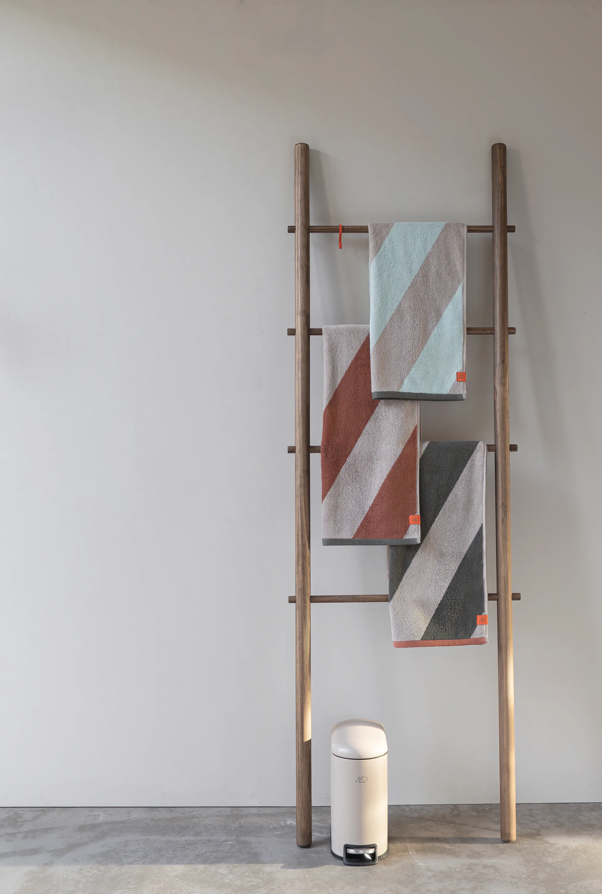 Diagonal πετσέτα, Dark olive, 70x133 εκ. Mette Ditmer