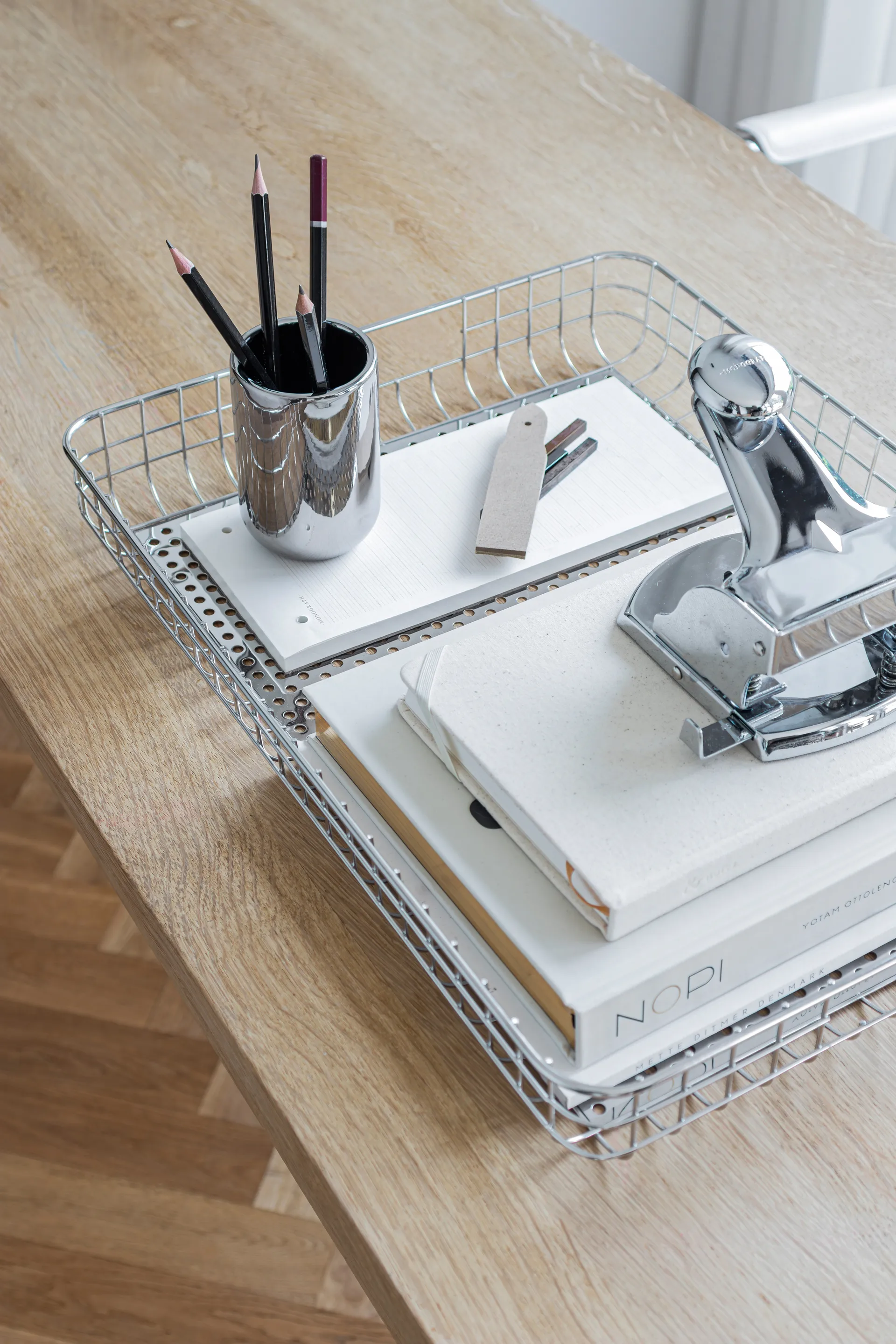 Lift δίσκος 33,5x45,5 cm, Χρώμιο Mette Ditmer