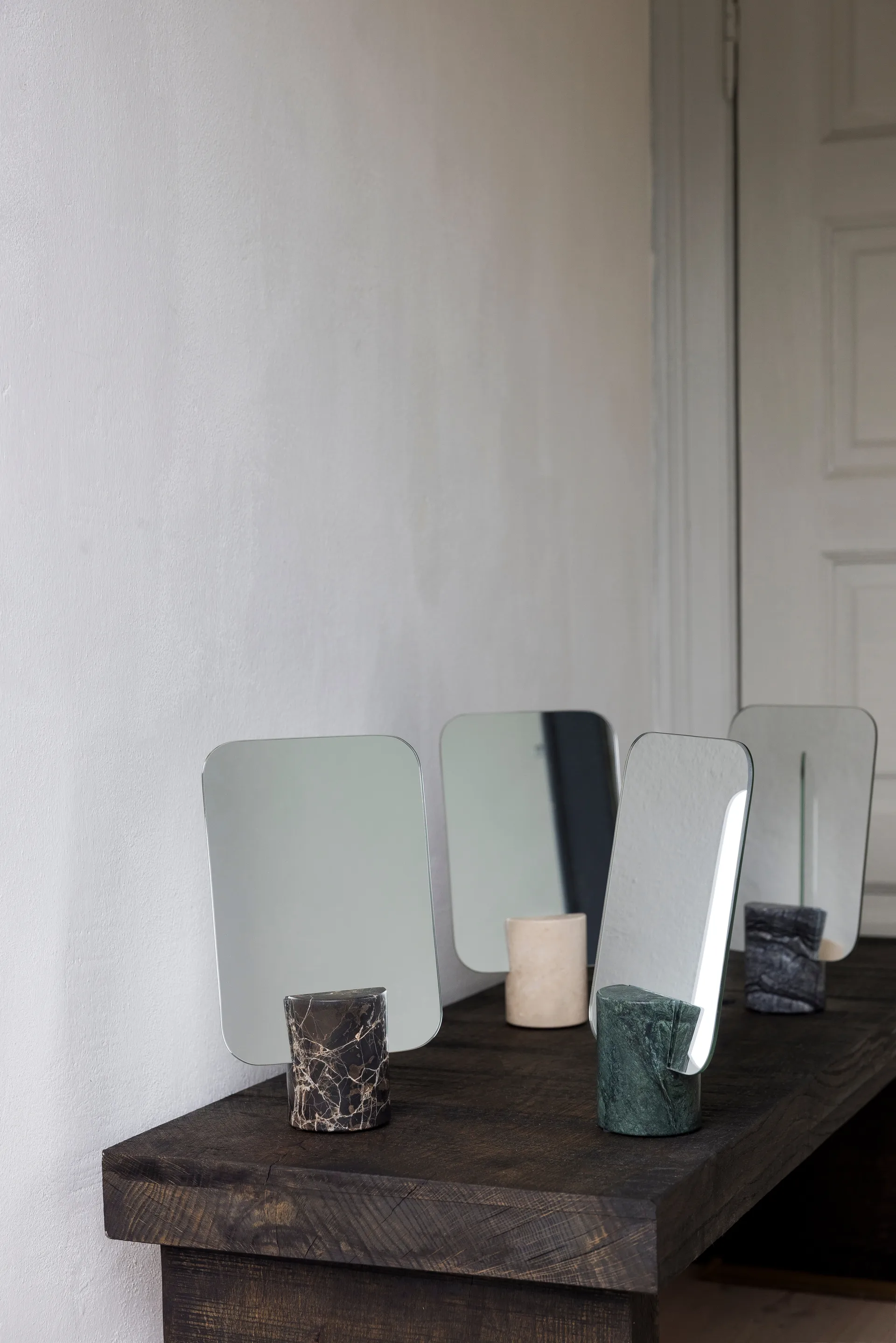 Marble καθρέφτης τραπεζιού, Black-grey, 30 cm Mette Ditmer