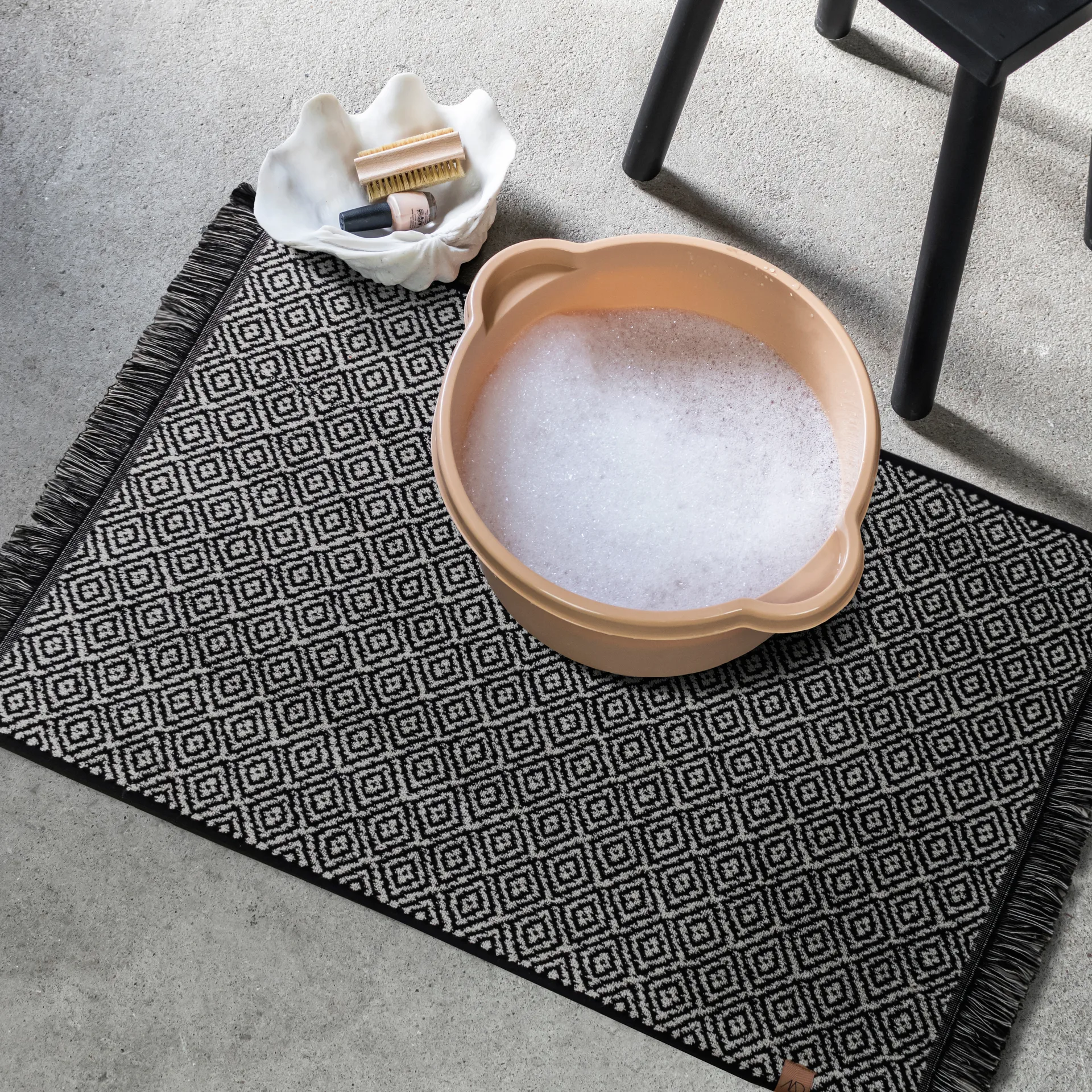 Χαλί μπάνιου Morocco 50x80 cm, Μαύρο-λευκό Mette Ditmer