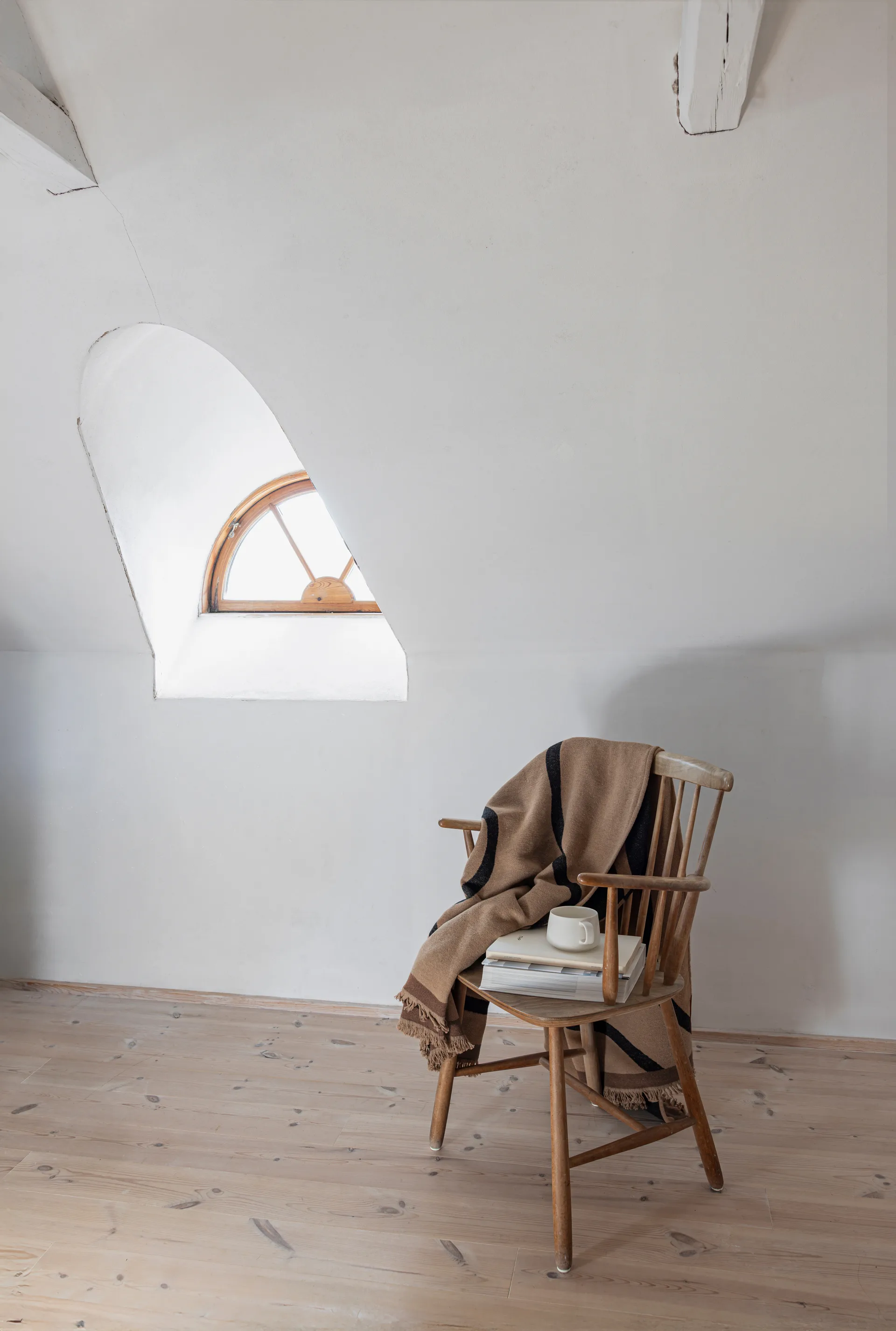 Shadow ριχτάρι, Latte-black, 130x175 cm Mette Ditmer