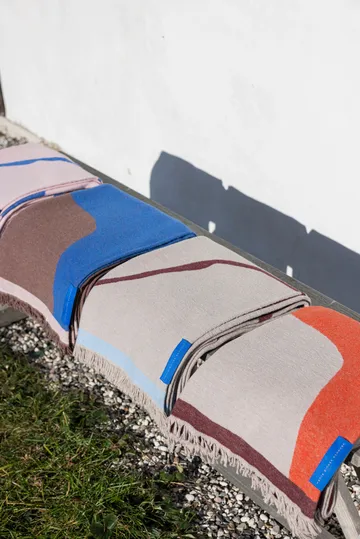 Studio ριχτάρι - Wine, 130x175 cm - Mette Ditmer