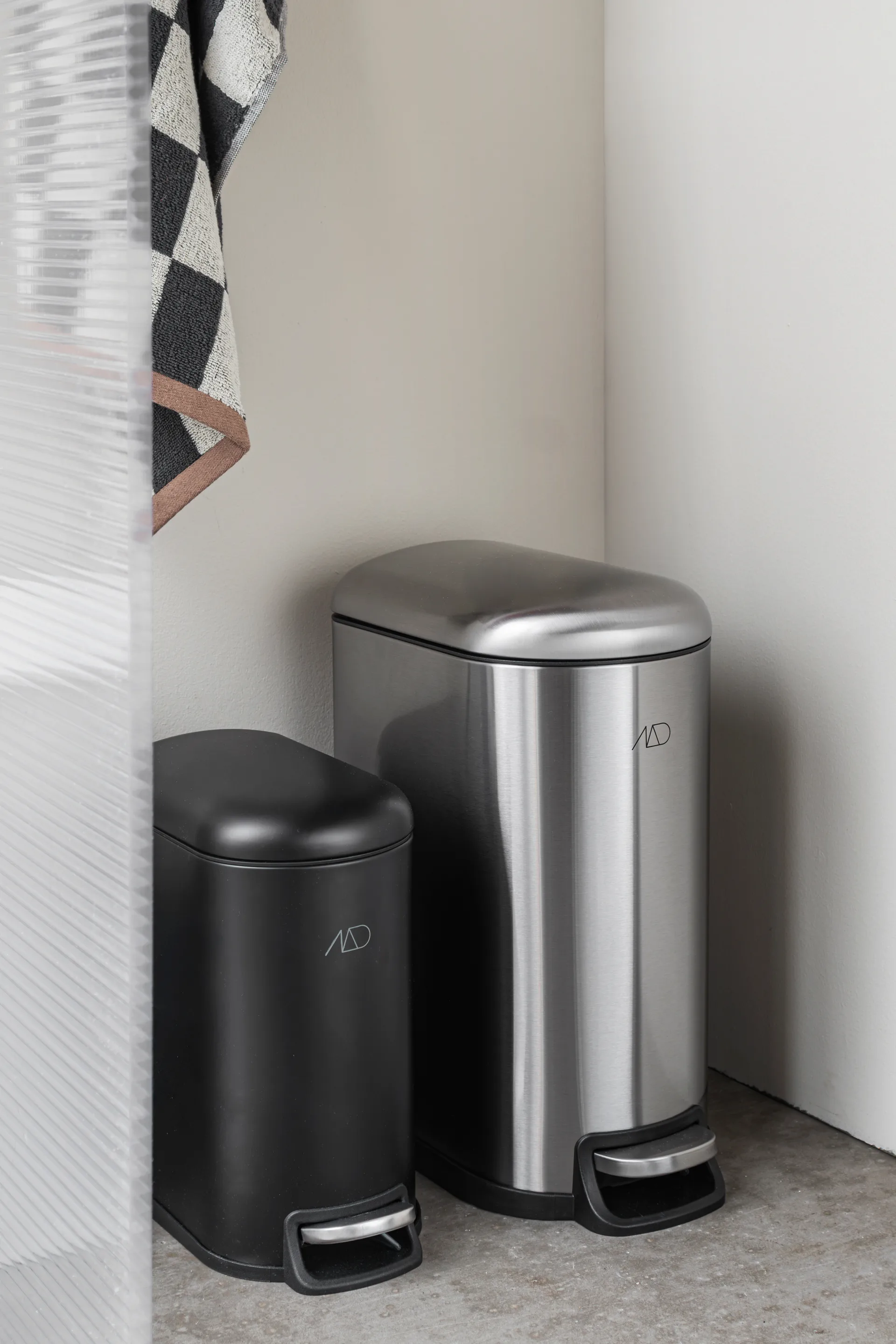 Walther κάδος με πεντάλ, Ατσάλι Mette Ditmer