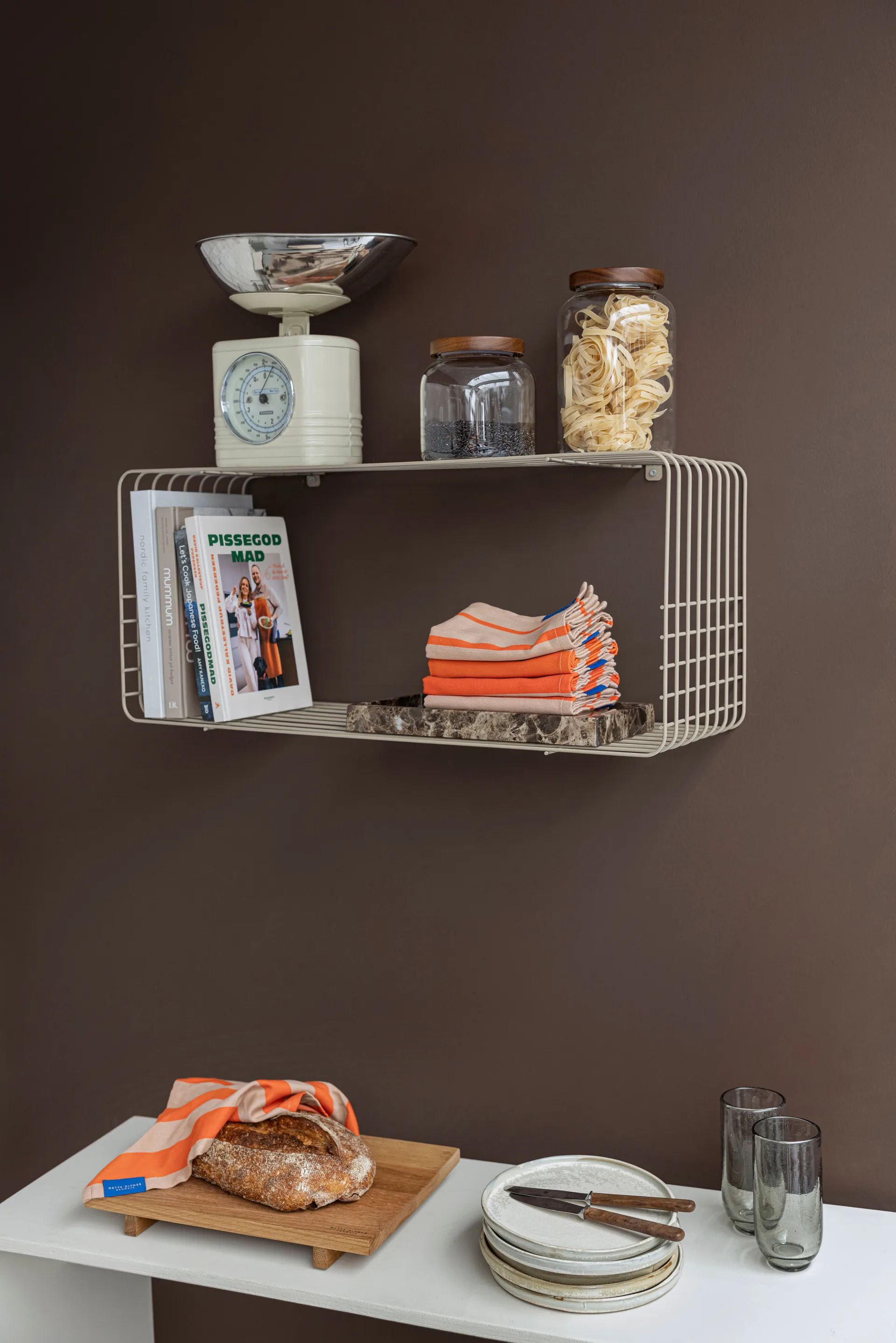 Wire ράφι, Sand, 31x70x26 cm Mette Ditmer