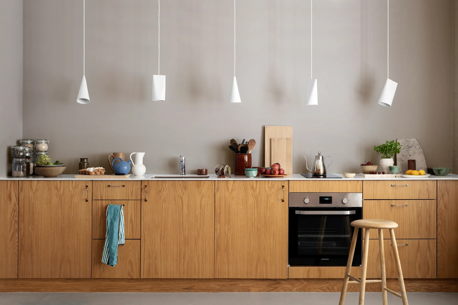 Κεραμικό φωτιστικό οροφής 11.2x22 εκ., άσπρο MOEBE