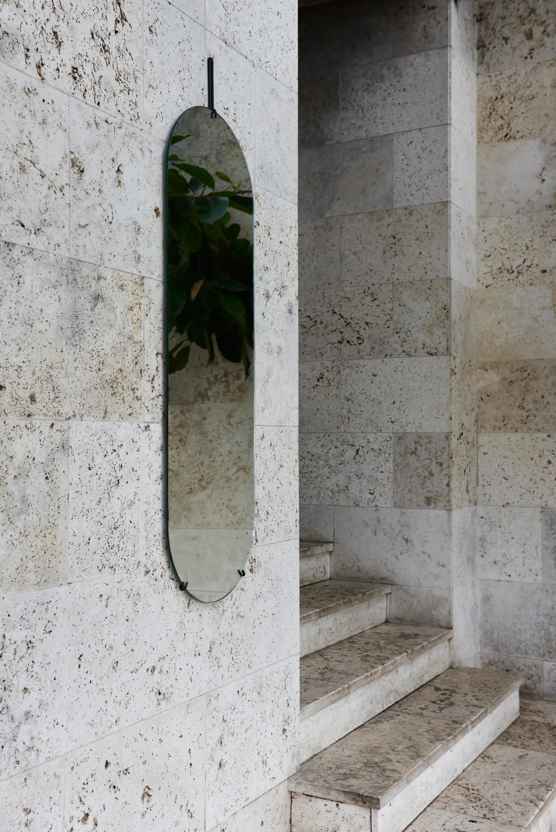 Καθρέφτης τοίχου 40,4x146,9 εκ, Μαύρο MOEBE