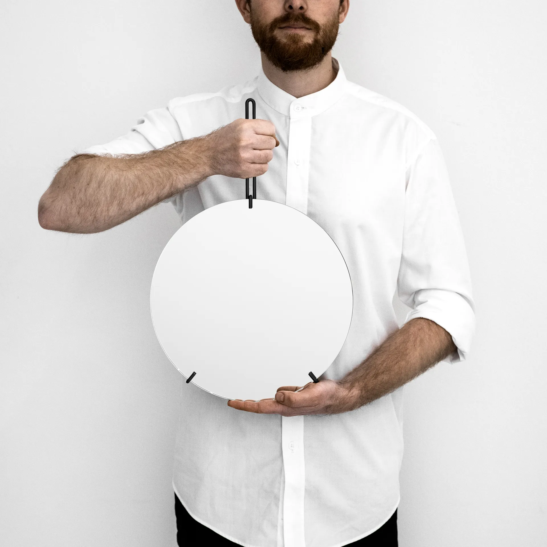 Moebe καθρέφτης τοίχου Ø 30 cm, Μαύρο MOEBE