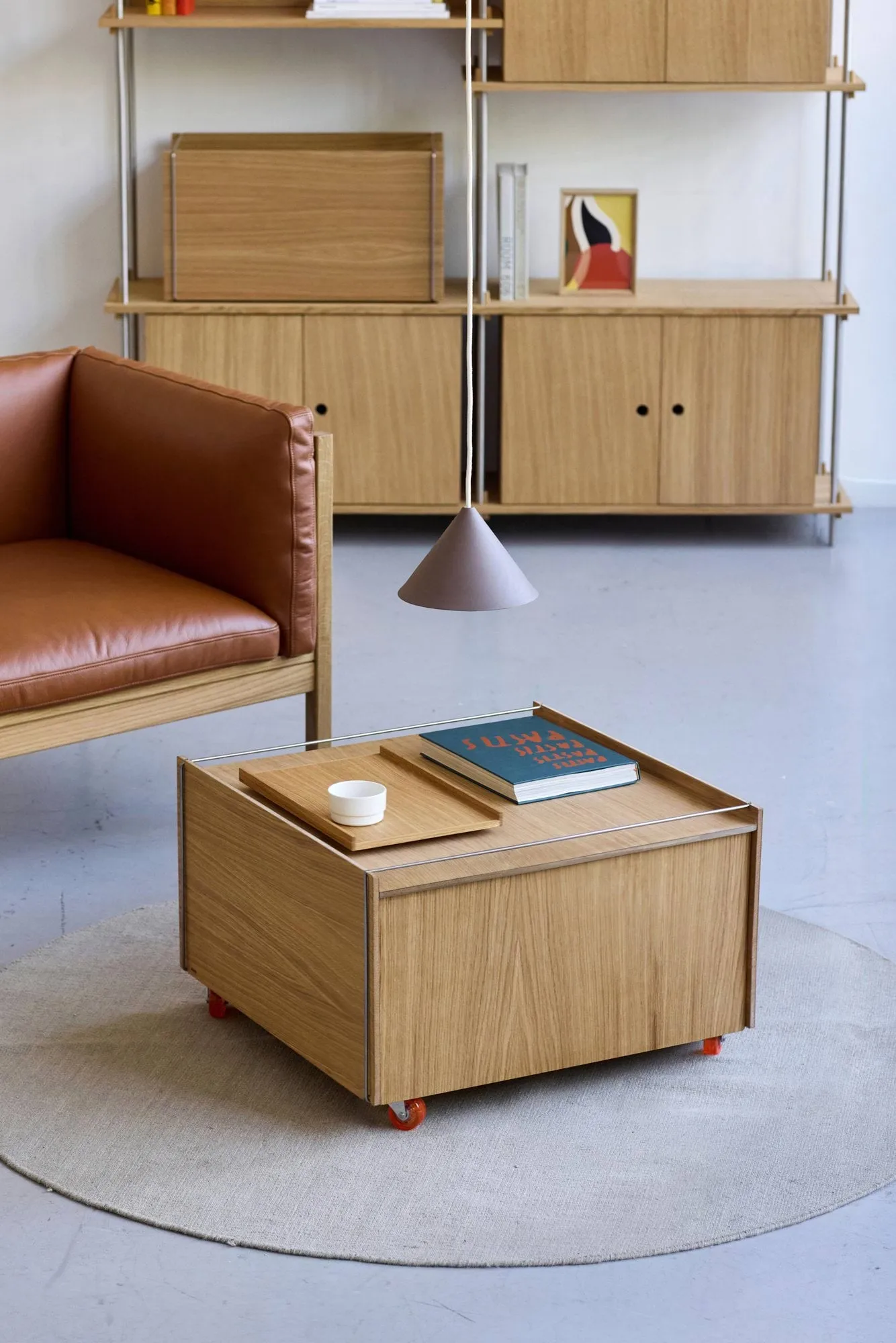 Moebe Storage Chest τραπεζάκι σαλονιού με αποθηκευτικό χώρο, Λαδωμένη δρυς-ανοξείδωτο ατσάλι, 60x61x38.2 cm MOEBE