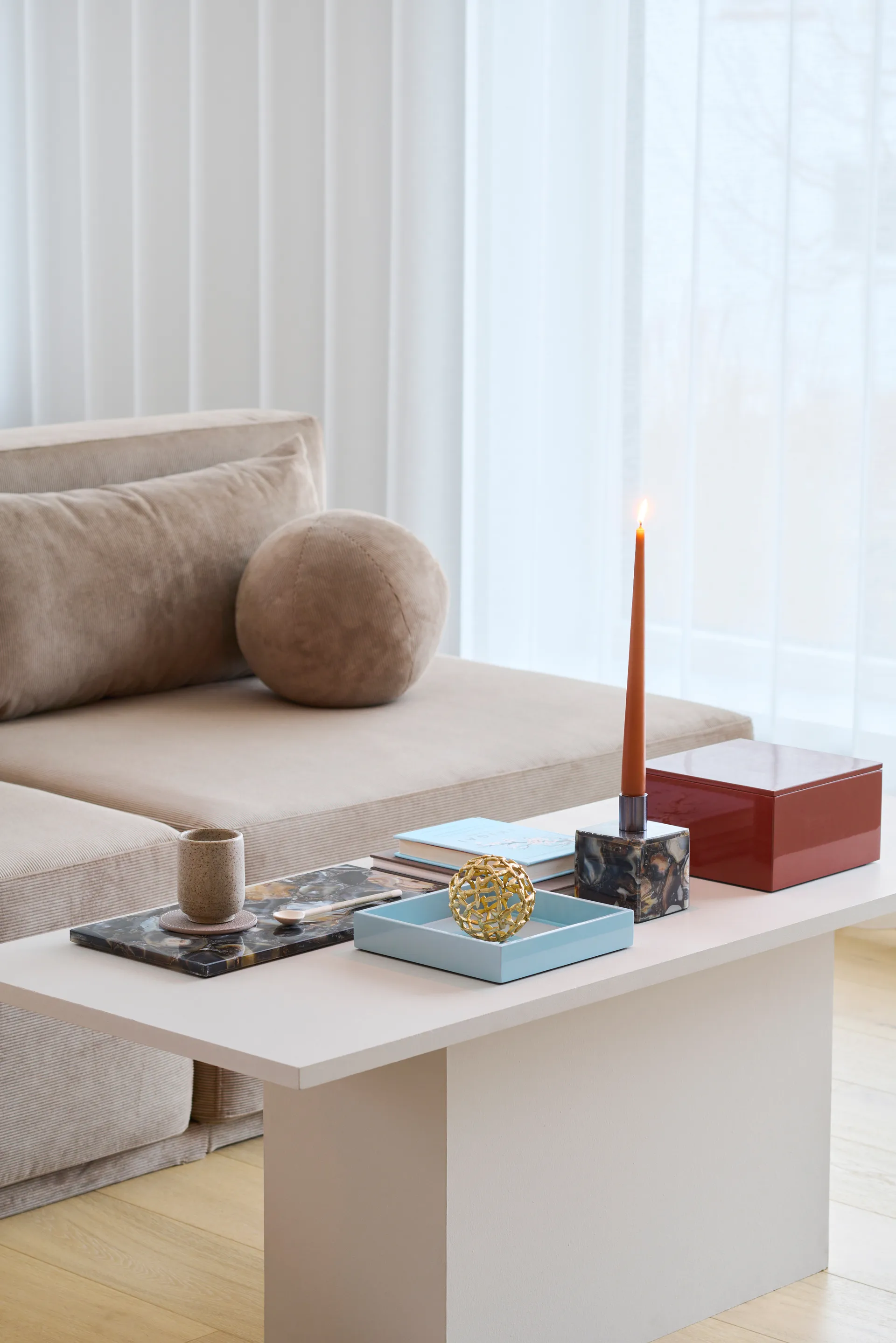 Lux λουστραρισμένος διακοσμητικός δίσκος 19x19x3,5 εκ., Powder blue Mojoo