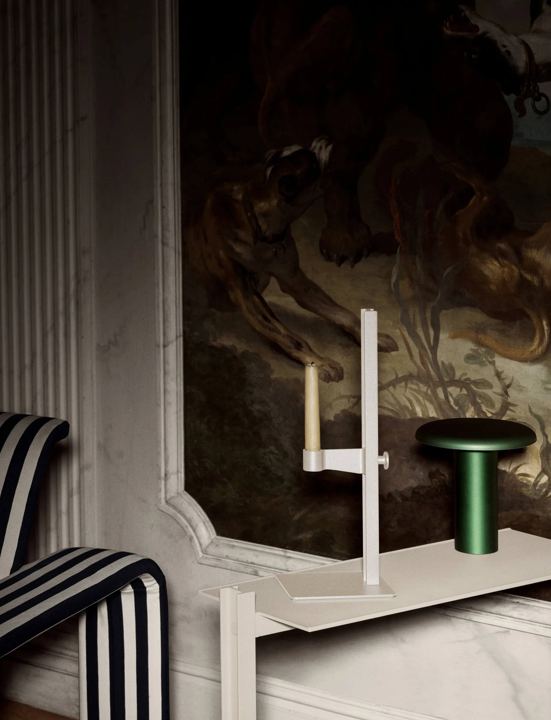 Κηροπήγια της Museum, Μπεζ Museum