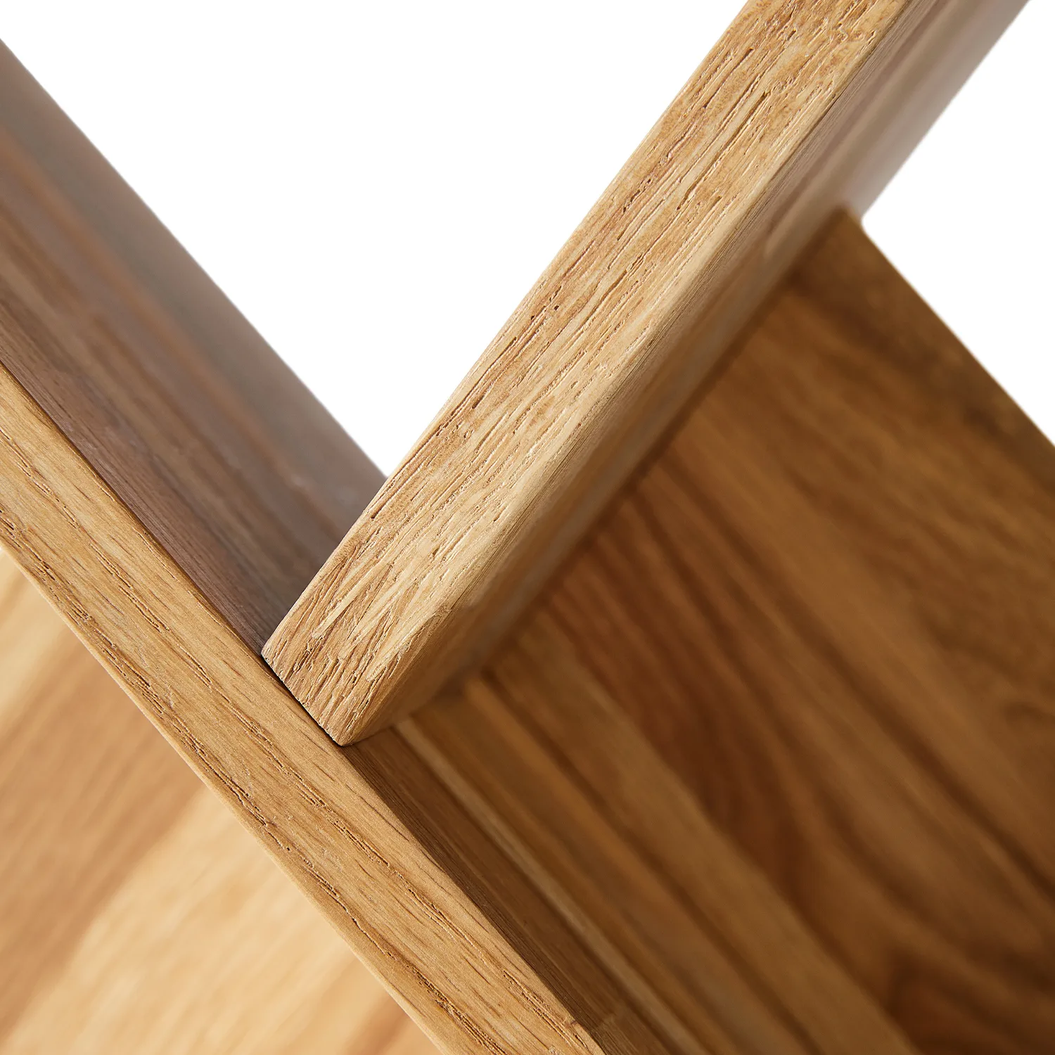 Ottawa βάση για περιοδικά, Natural oak MUUBS