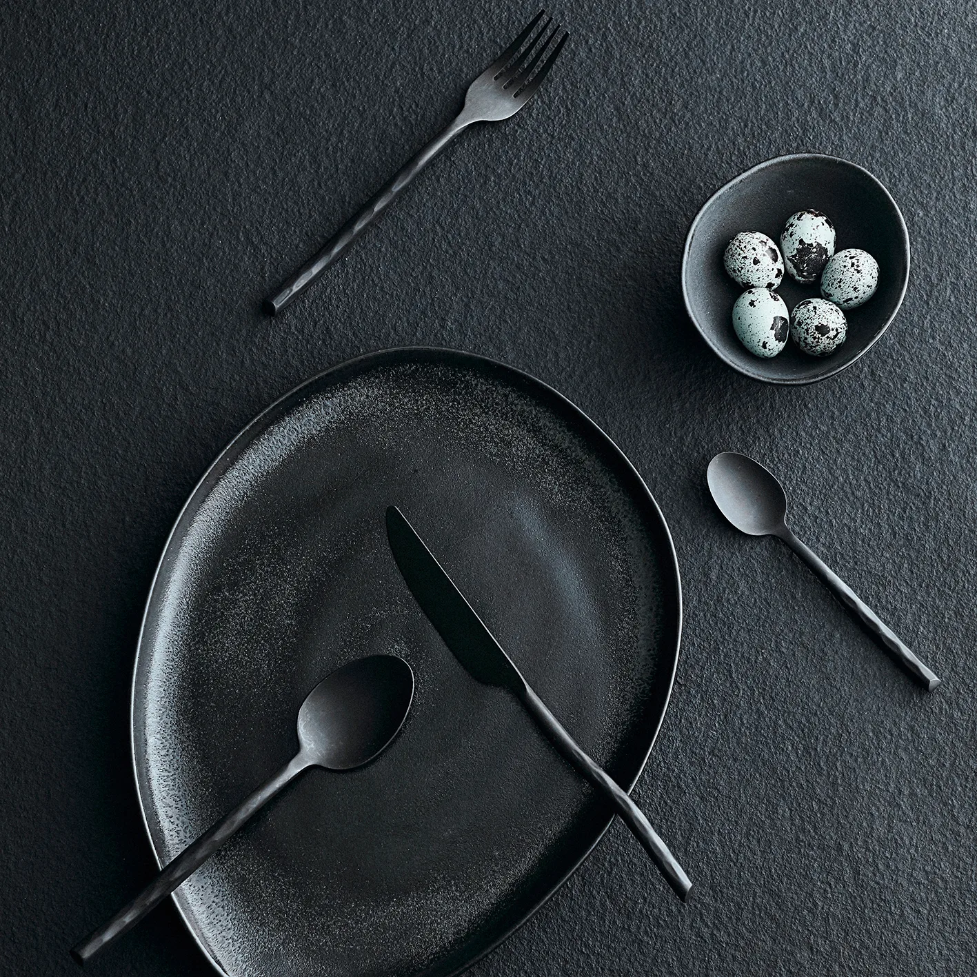 Uta μαχαιροπίρουνα 16 τεμάχια, Ματ μαύρο MUUBS