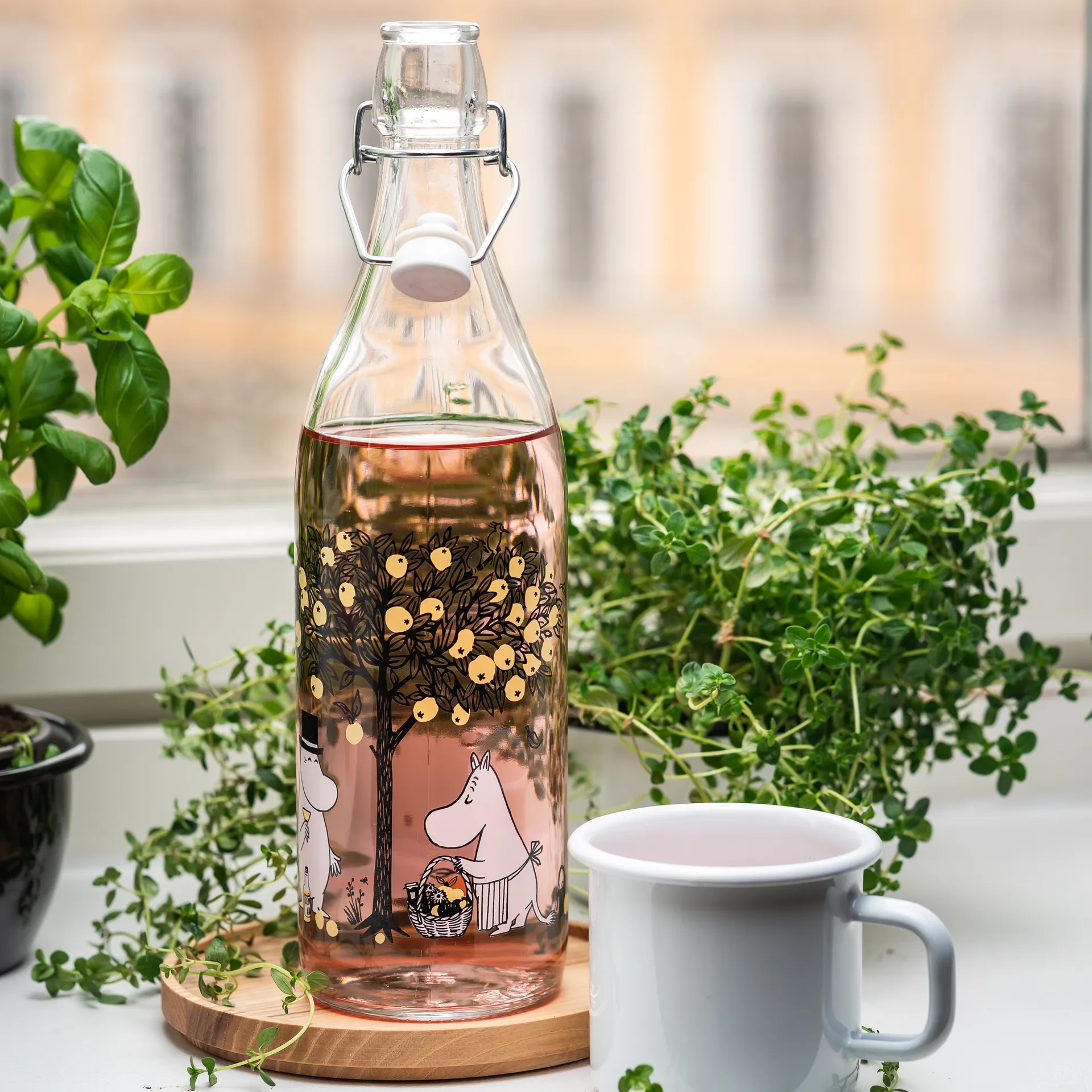 Moomin γυάλινο μπουκάλι 1 L, Μήλα Muurla