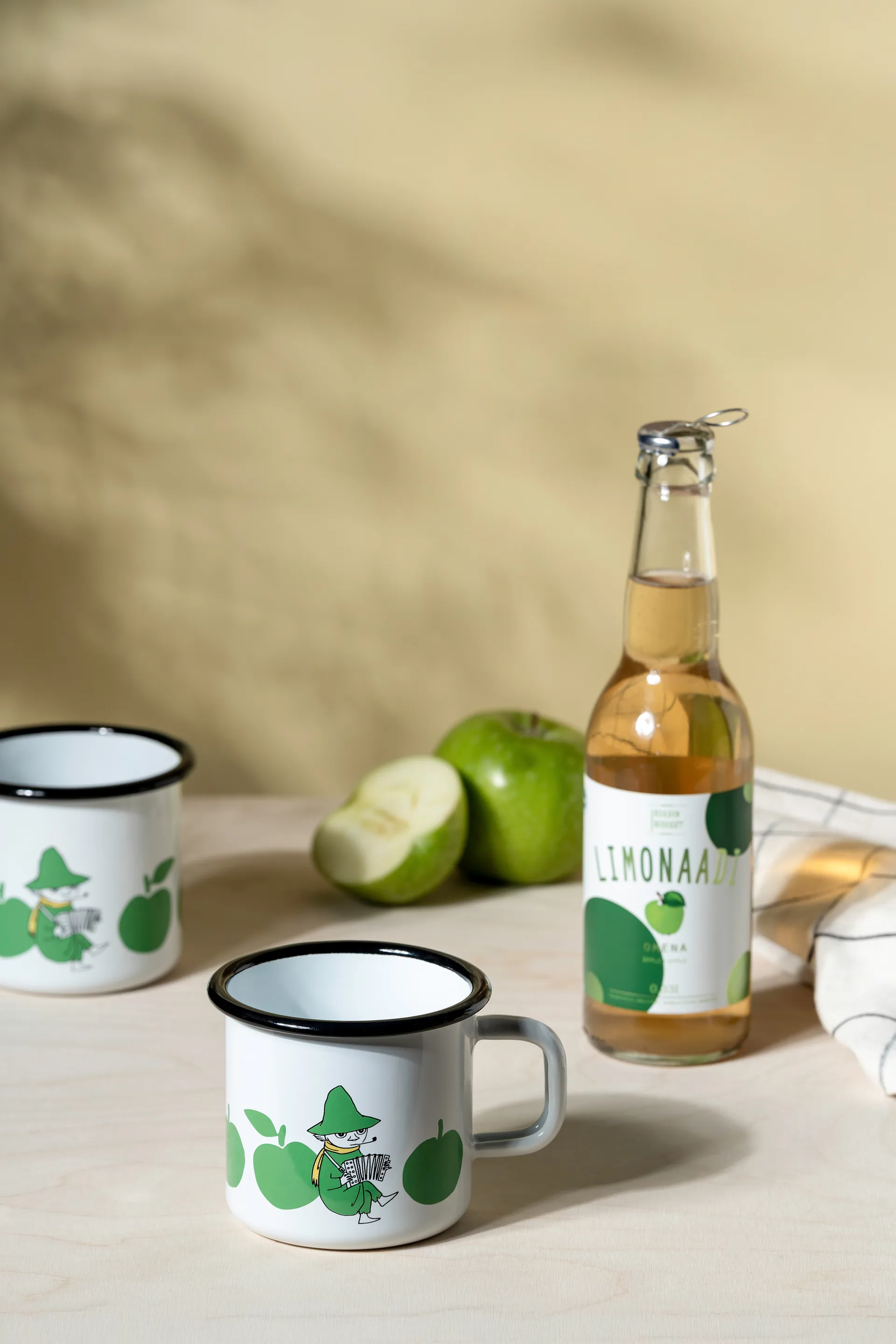 Moomin εμαγιέ κούπα 37 cl, Joyfull Apples Muurla