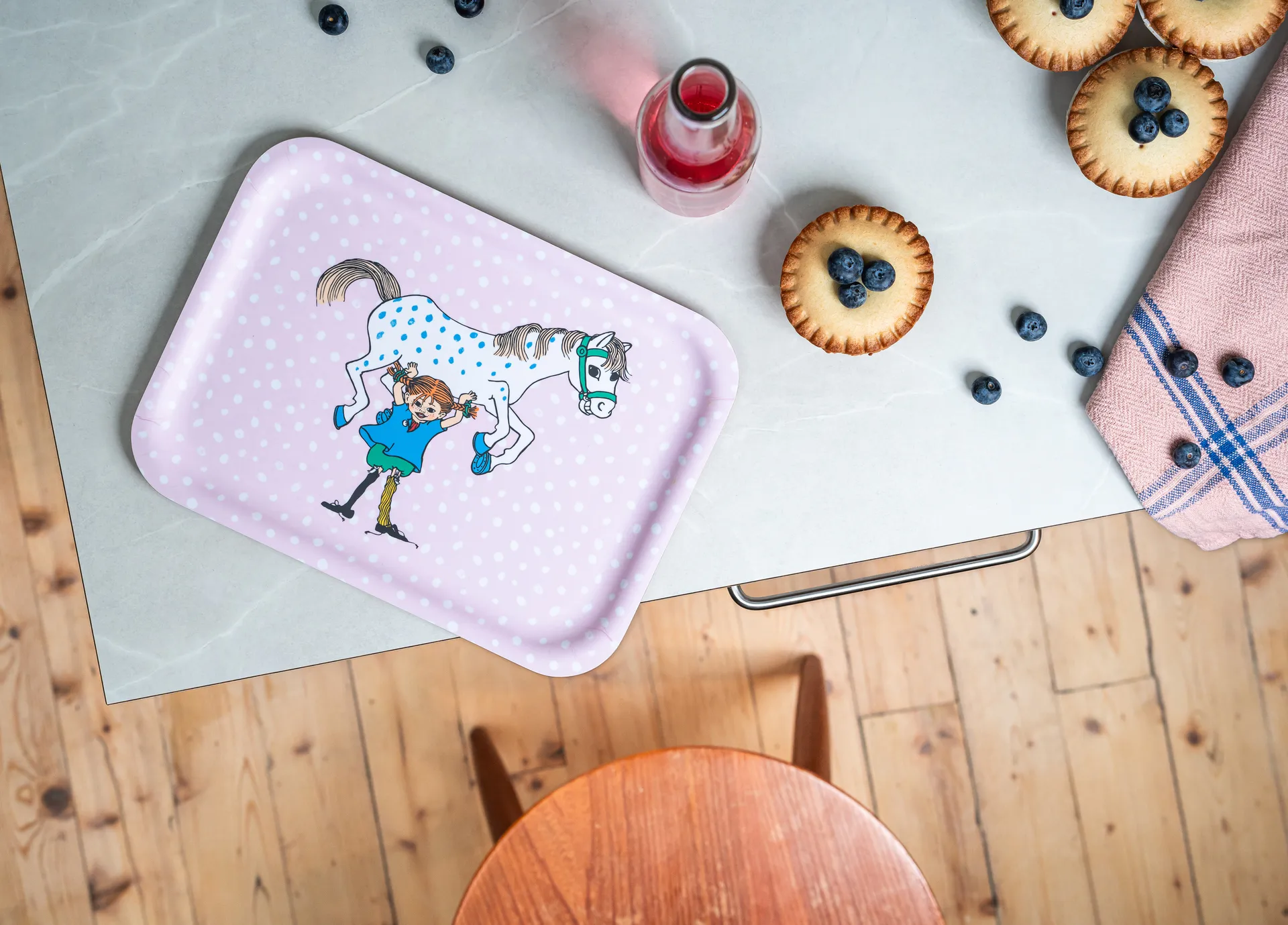 Δίσκος Pippi 20x27 εκ., Pippi and the Horse Muurla