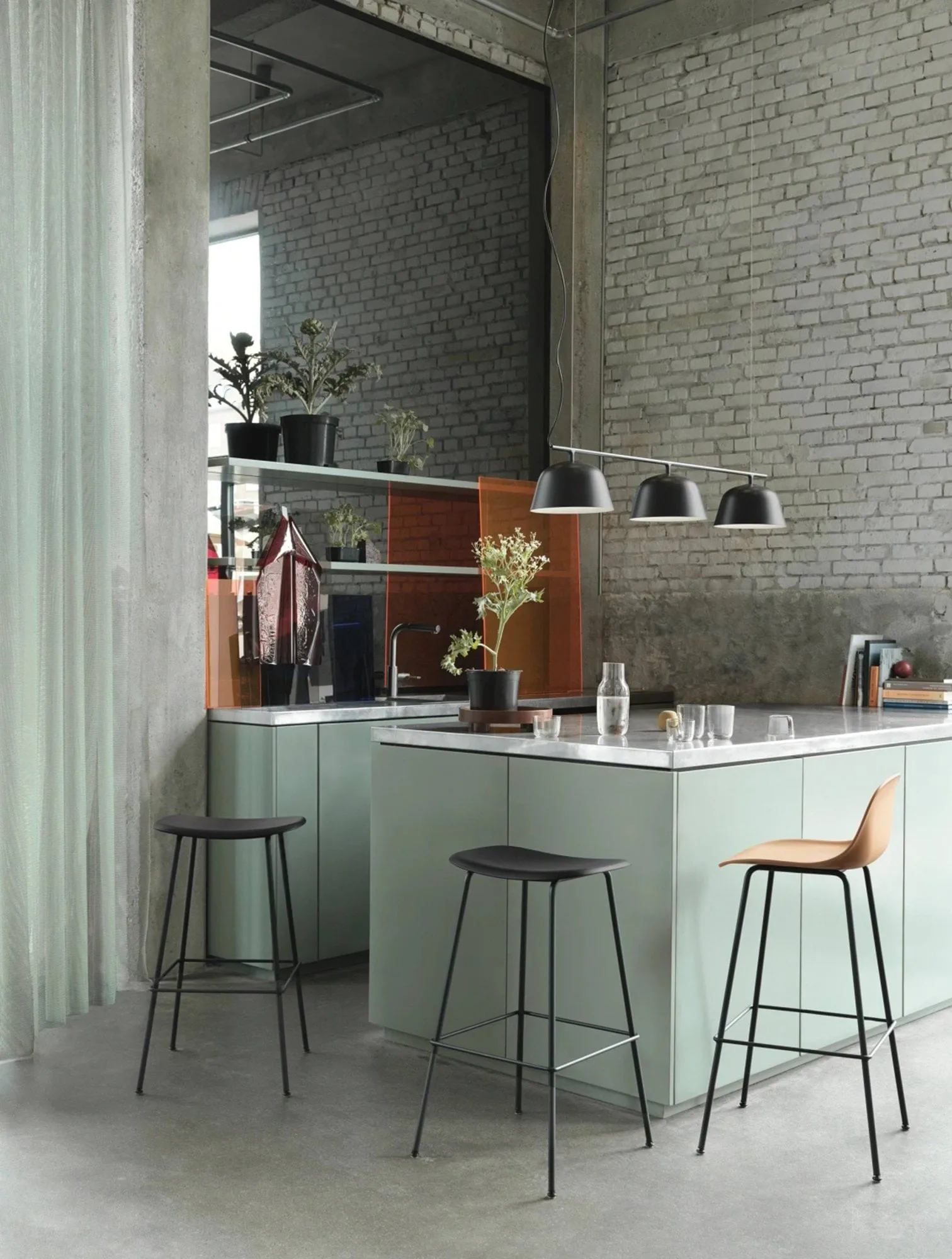 Ambit Rail φωτιστικό οροφής , μαύρο Muuto
