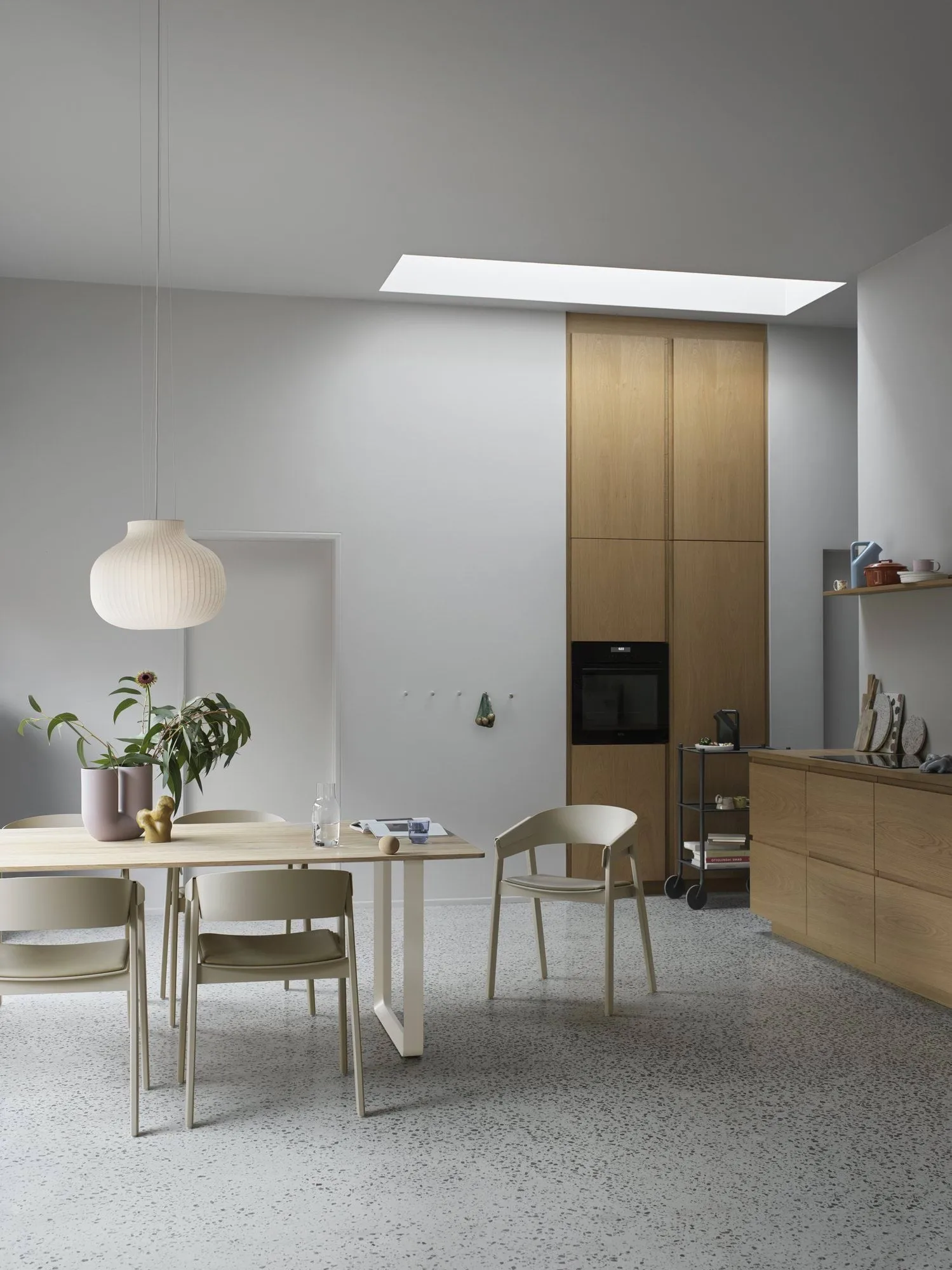 Dots Wood κρεμάστρα, Brown red, Ø6,5 εκ. Muuto