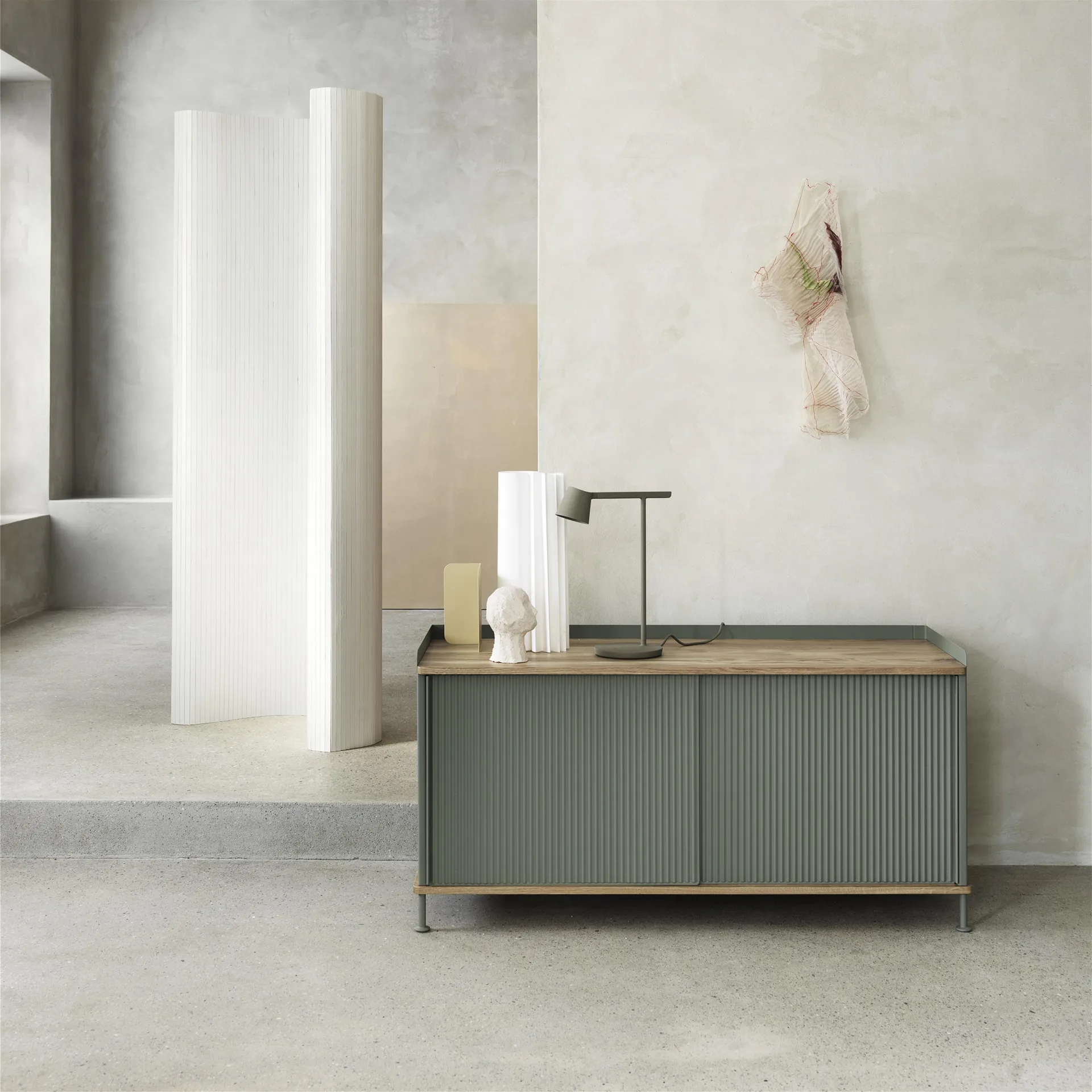 Enfold μπουφέ χαμηλό 125x45x63 cm, Oak-Dusty green Muuto