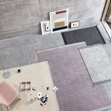 Ply μάλλινο χαλί 85x140 cm - σκούρο γκρι - Muuto
