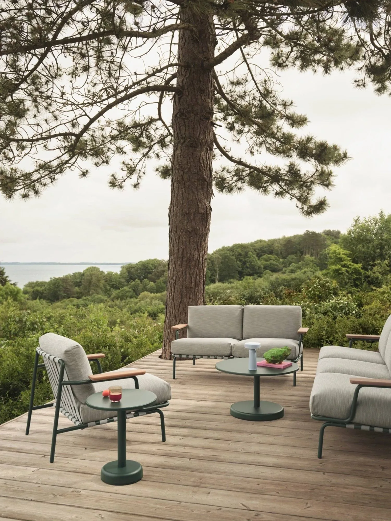 Settle καναπές 2 θέσεων, Ribbed Weave 2 Dark green Muuto