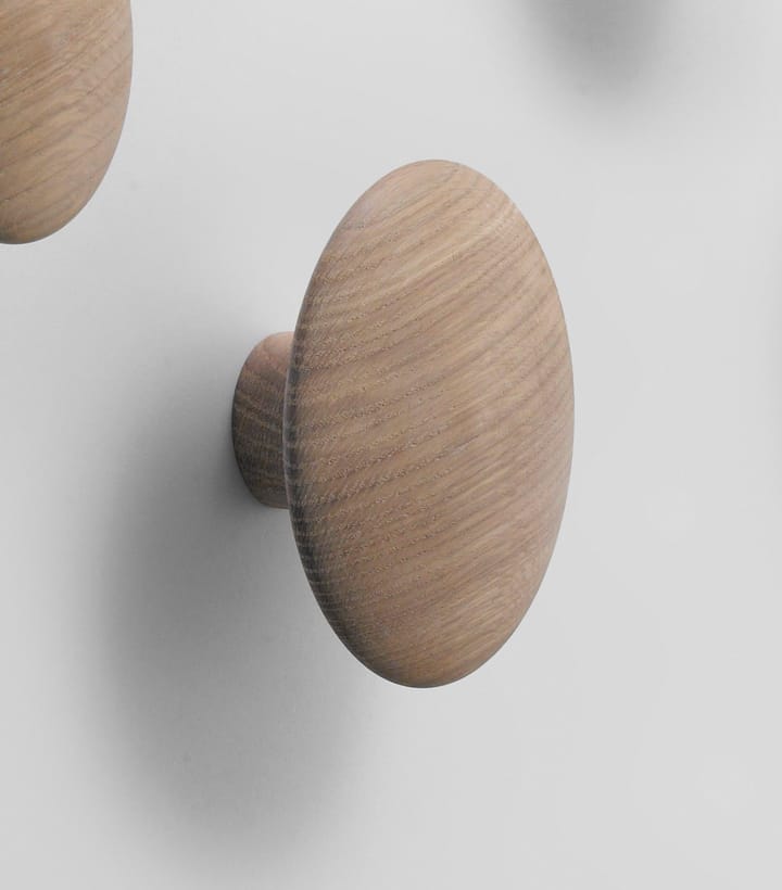 The Dots άγκιστρο ρούχων βελανιδιά, δρυς, μεσαίο Muuto