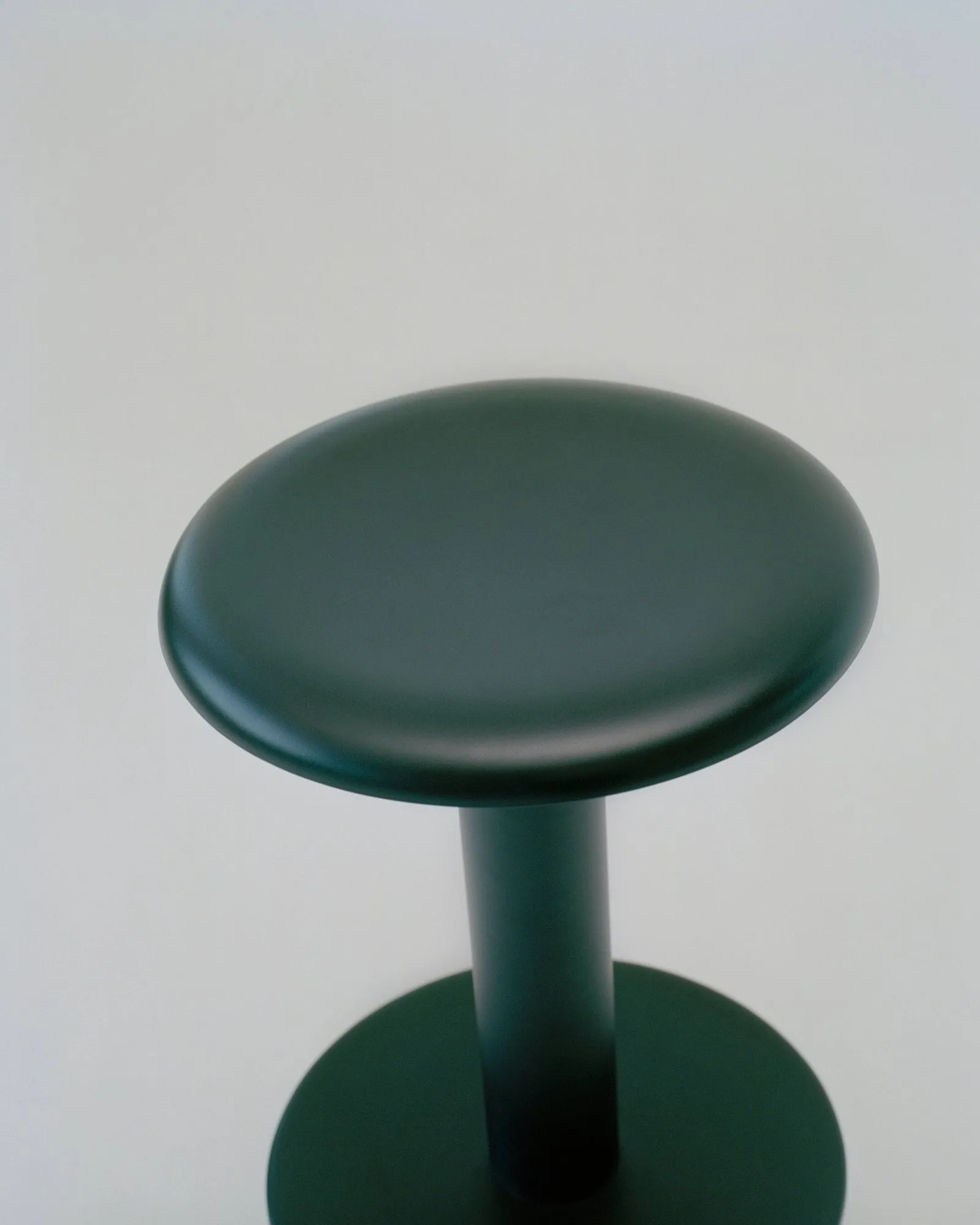 Coupe σκαμπό, Black, Ø40x46 εκ. New Works