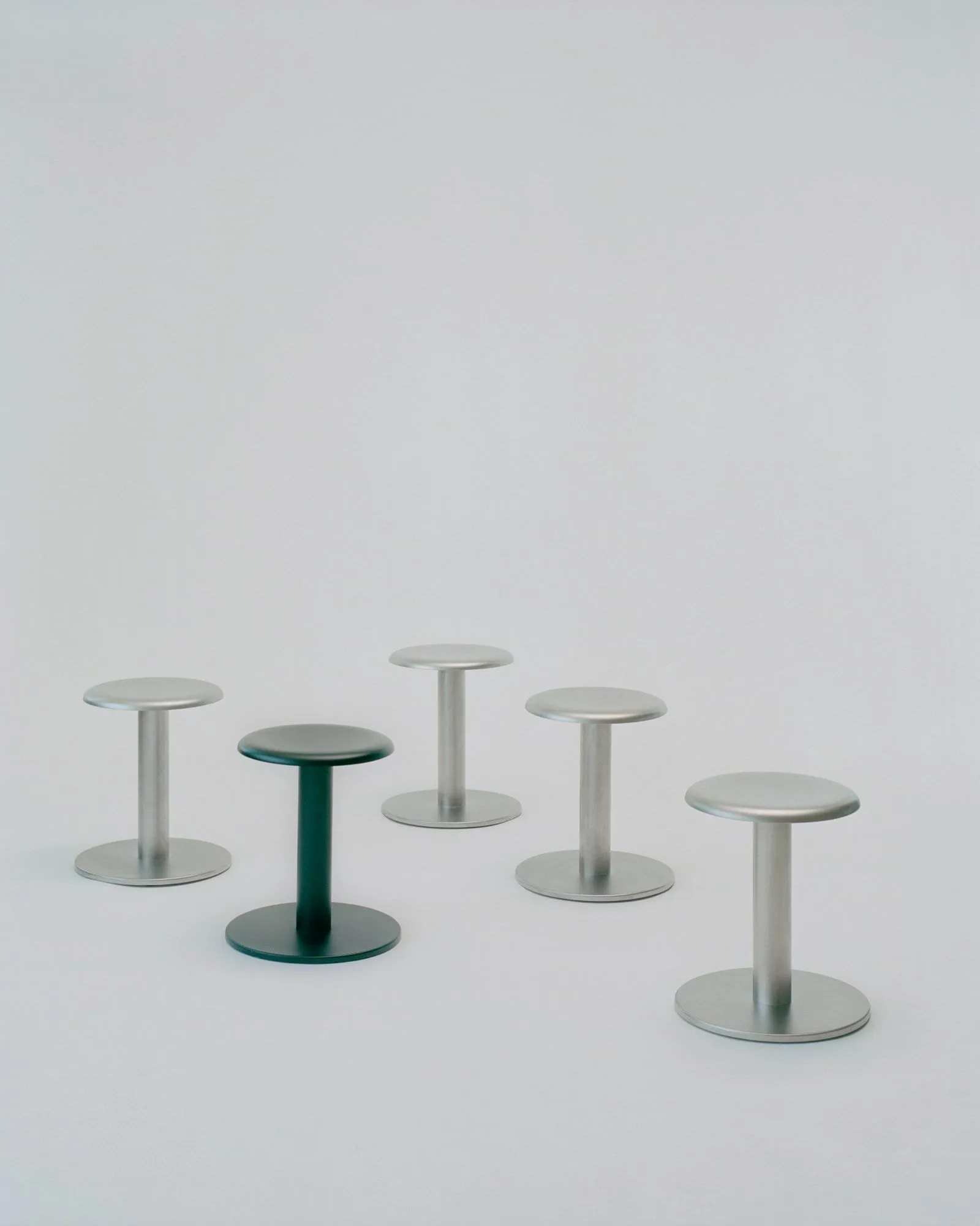 Coupe σκαμπό, Black, Ø40x46 εκ. New Works