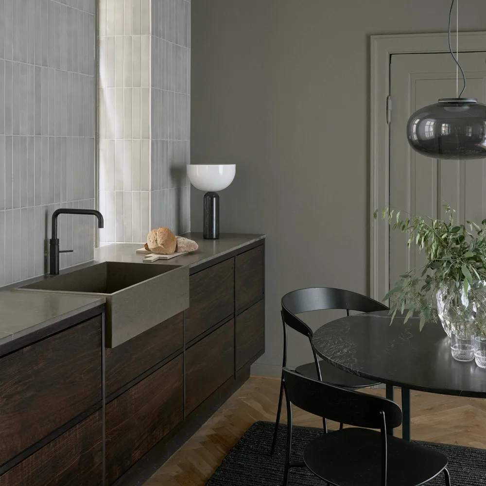 Karl-Johan Μικρό κρεμαστό φωτιστικό Ø23 cm, Οπαλ λευκό New Works