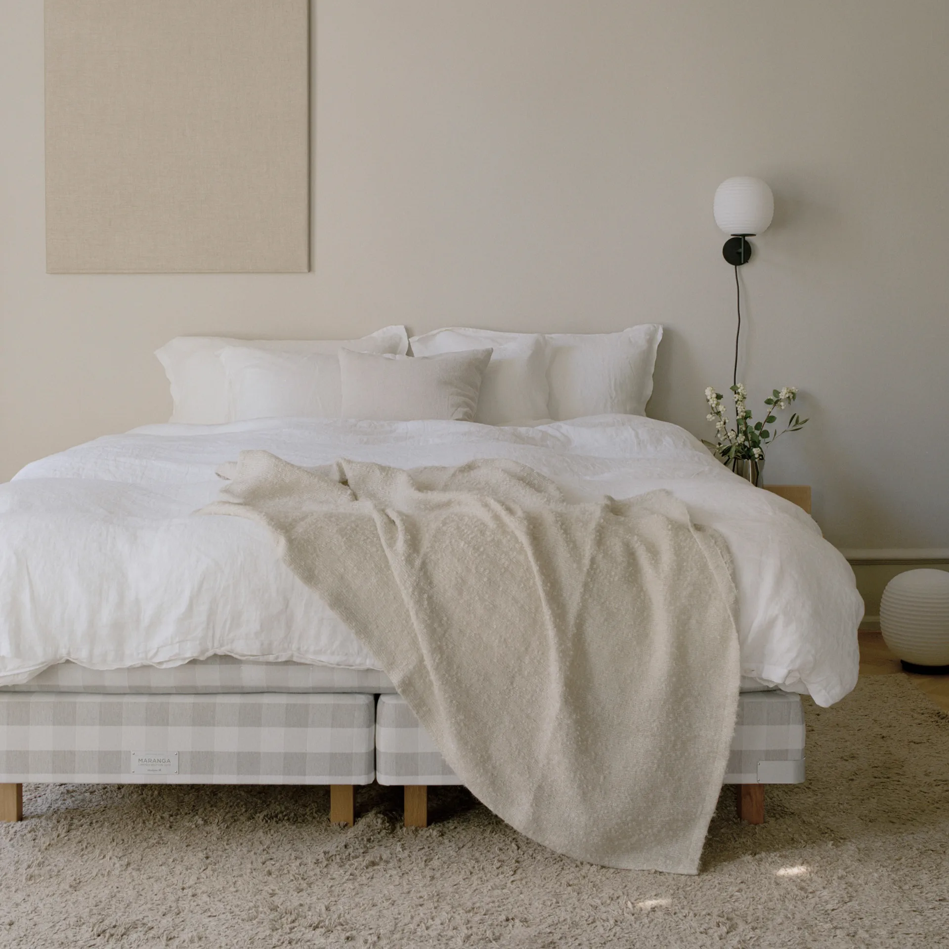 Lantern φωτιστικό τοίχου μικρό, Παγωμένο λευκό οπαλίνα New Works