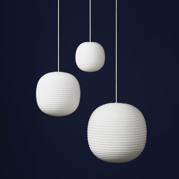 Lantern κρεμαστό φωτιστικό μεσαίο - Παγωμένο λευκό οπαλίνα - New Works