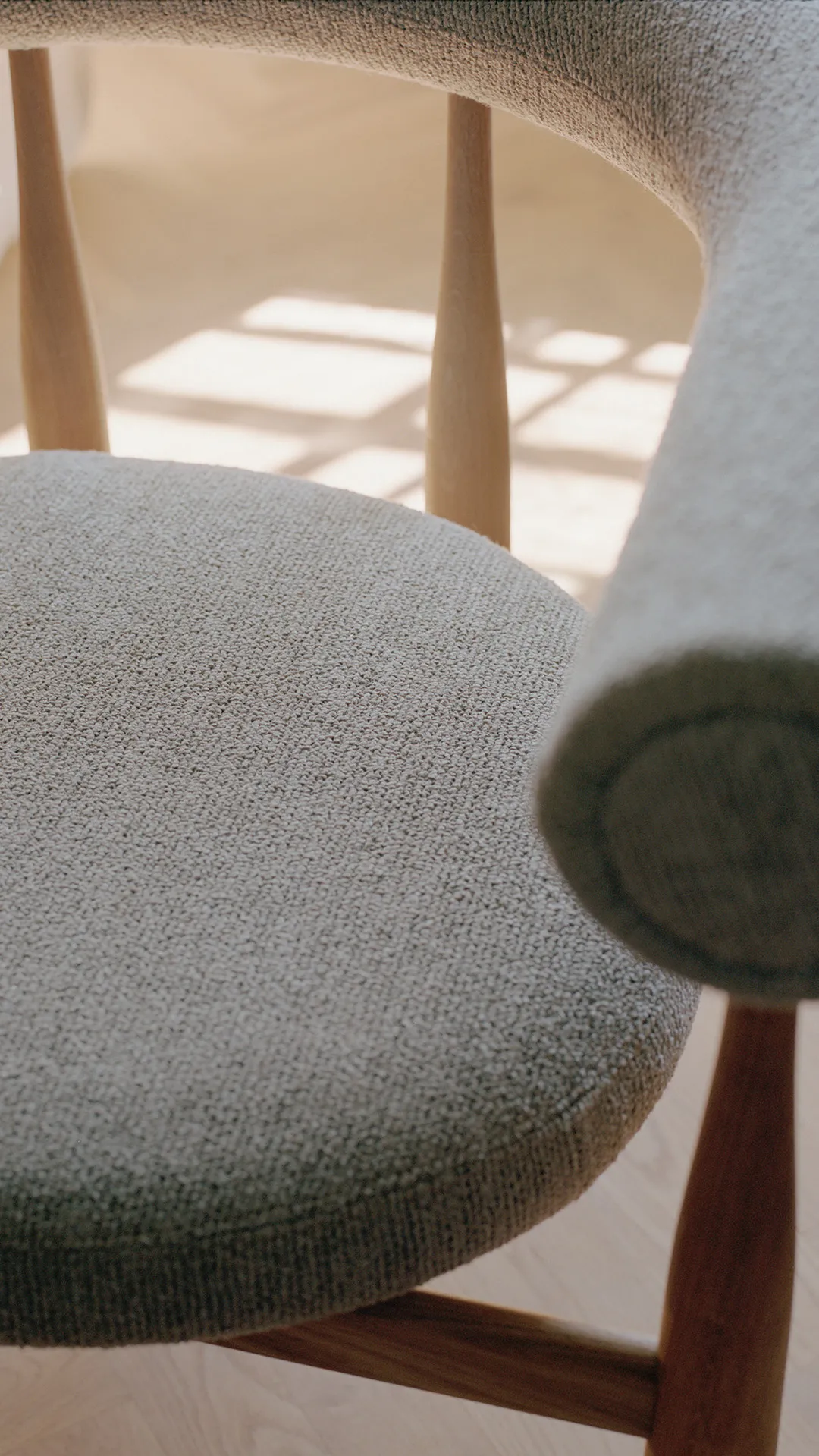 Καρέκλα lounge Bukowski, Oak, Moss 17 New Works