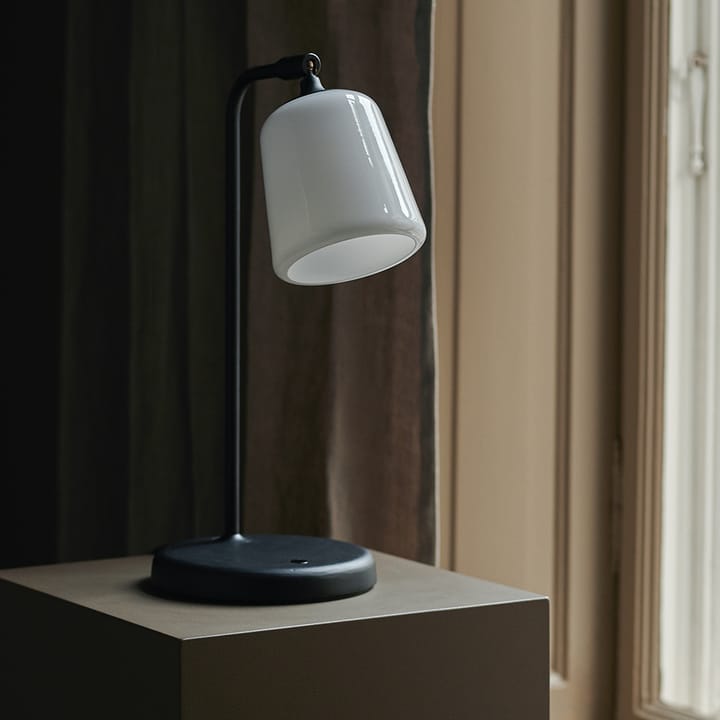 Material επιτραπέζιο φωτιστικό, Λευκή οπαλίνα New Works