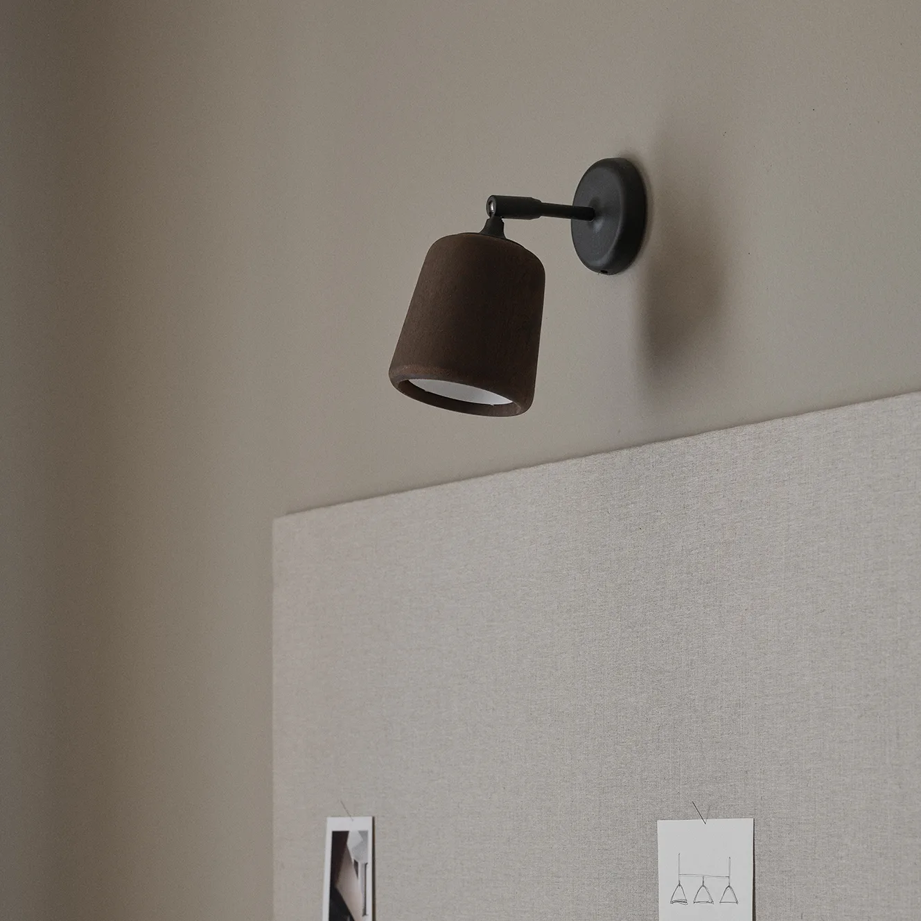 Material φωτιστικό τοίχου, Καπνισμένη δρυς New Works