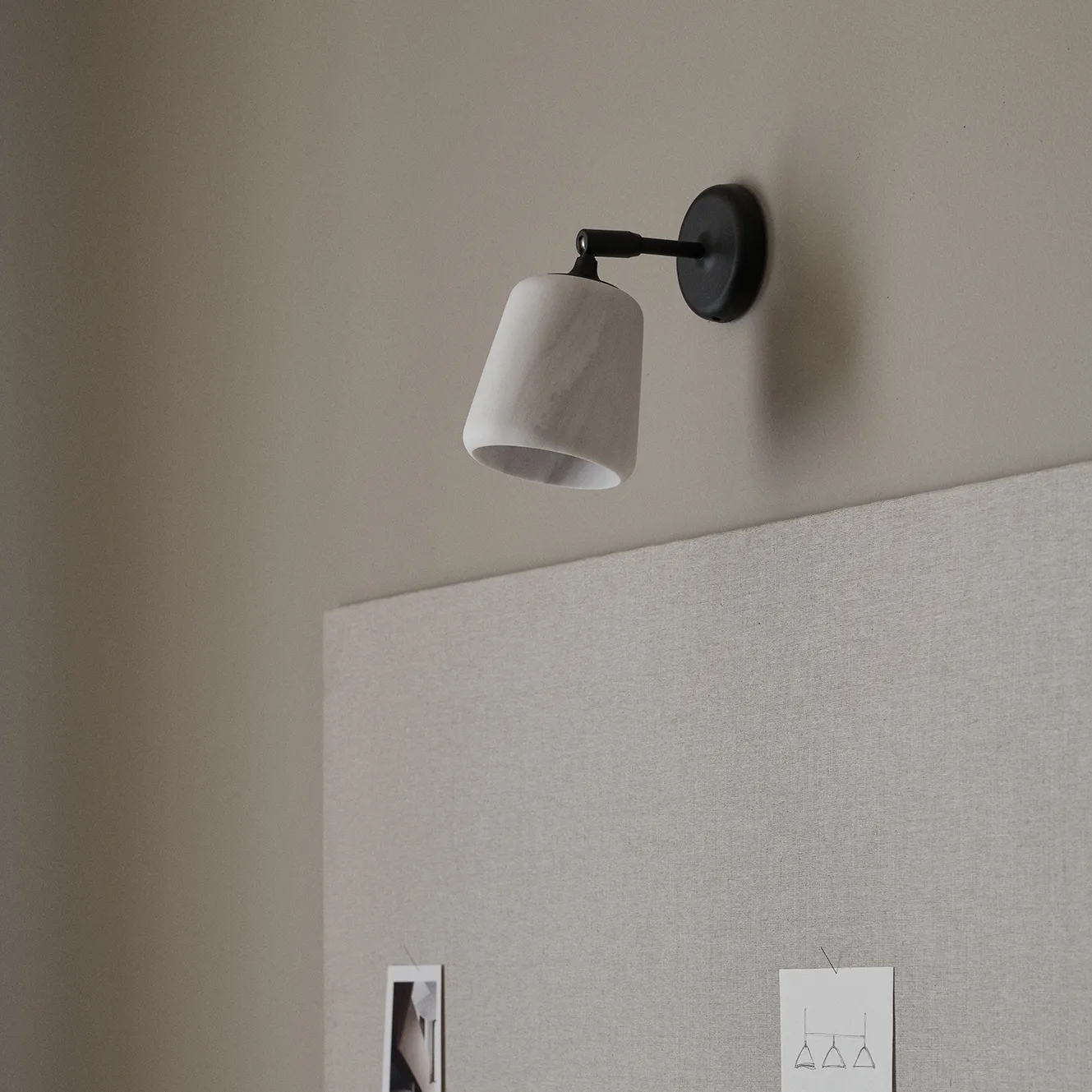 Material φωτιστικό τοίχου, Λευκό μάρμαρο New Works