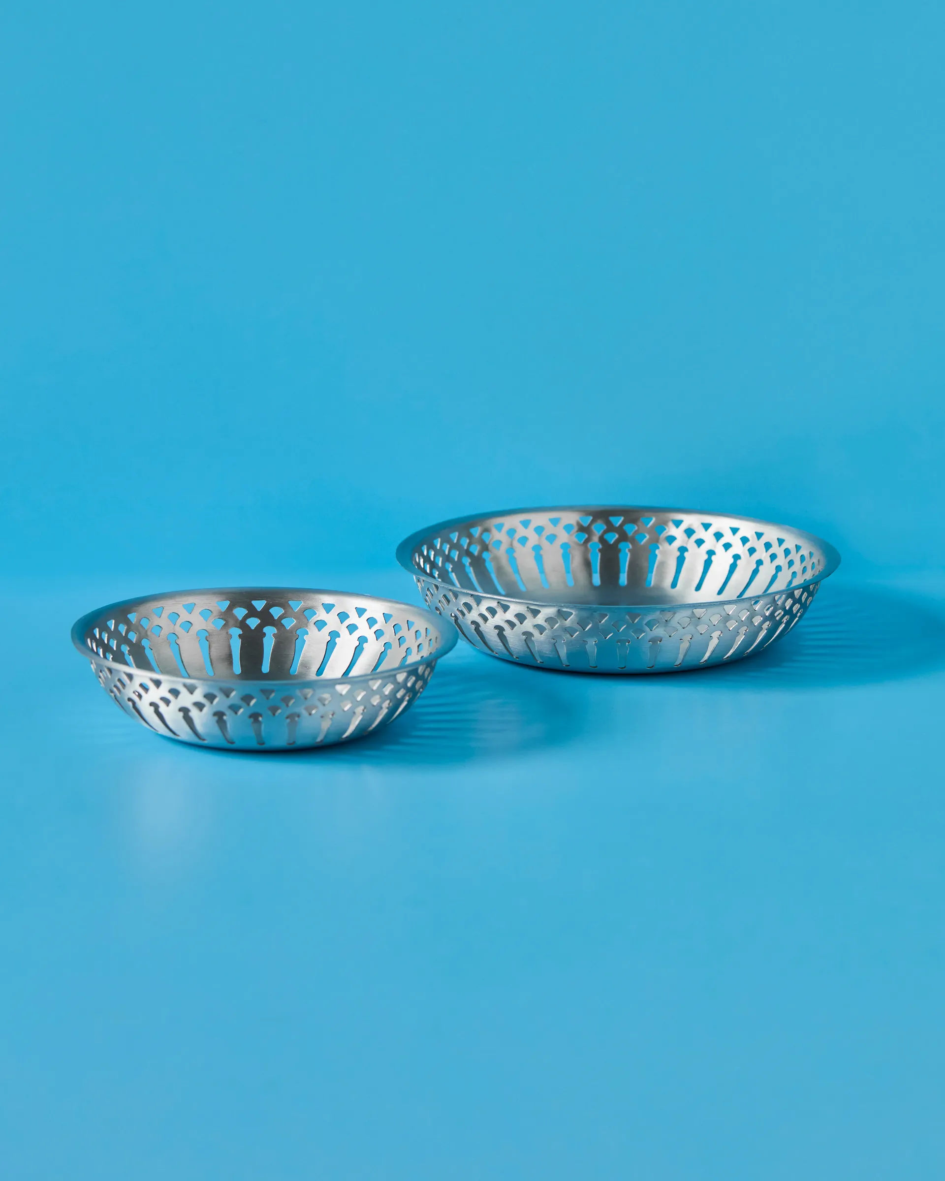 Nicolas Vahé καλαθάκι ψωμιού 2 τεμ., Αντικέ ασημένιο φινίρισμα Nicolas Vahé