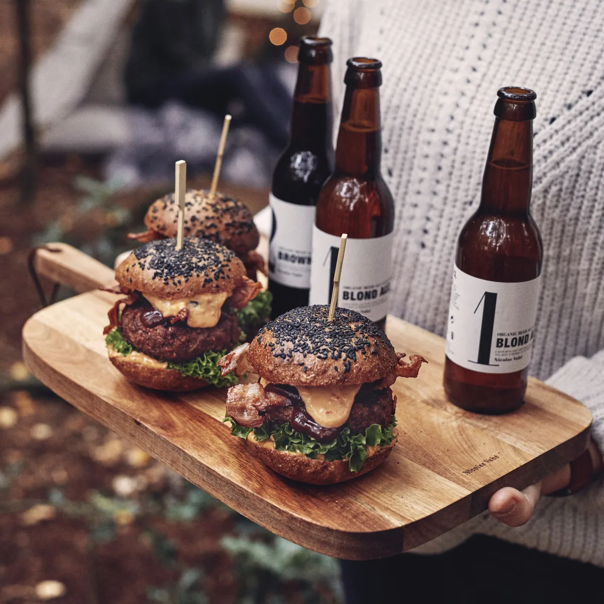 Nicolas Vahe δίσκος σερβιρίσματος, Μεγάλο Nicolas Vahé