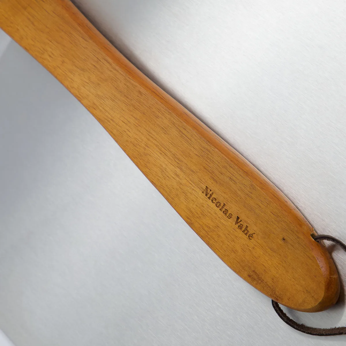 Σπάτουλα πίτσας Nicolas Vahé, Φύση Nicolas Vahé