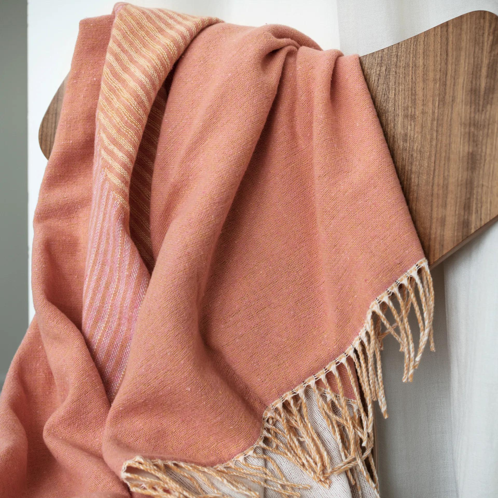 Circles βαμβακερό ριχτάρι 130x185 cm, φυσικό λευκό NJRD