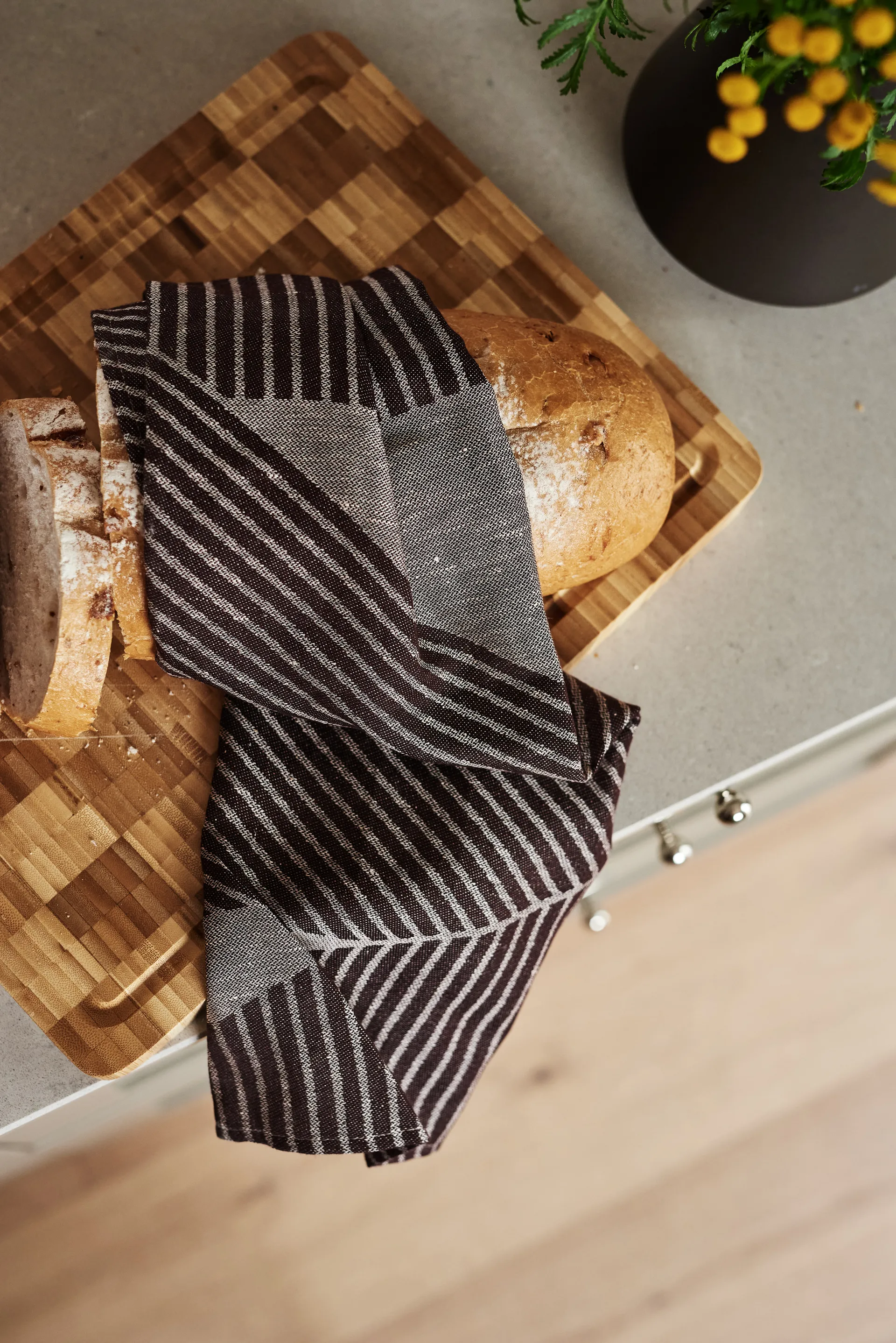 Stripes πετσέτα κουζίνας 47x70 cm συσκευασία 2 τεμαχίων, Καφέ-λευκό NJRD