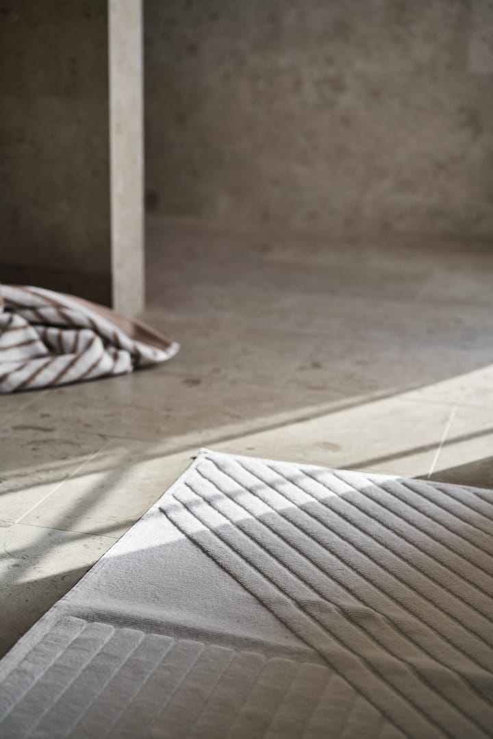 Stripes χαλάκι μπάνιου 50x90 cm, Λευκό NJRD