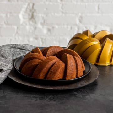 Nordic Ware 75th anniversary braided bundt φόρμα ψησίματος - 2,4 L - Nordic Ware