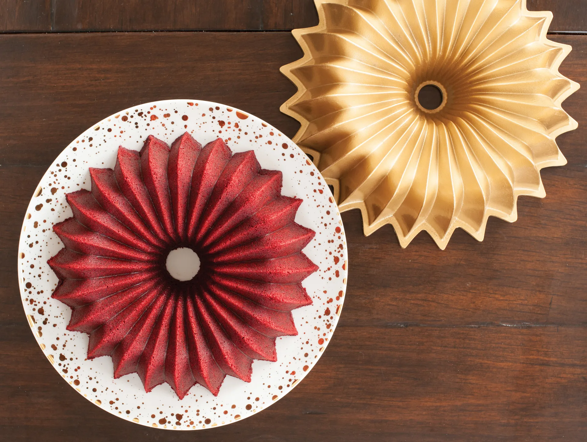 Nordic Ware brilliance bundt φόρμα ψησίματος, 2,4 L Nordic Ware