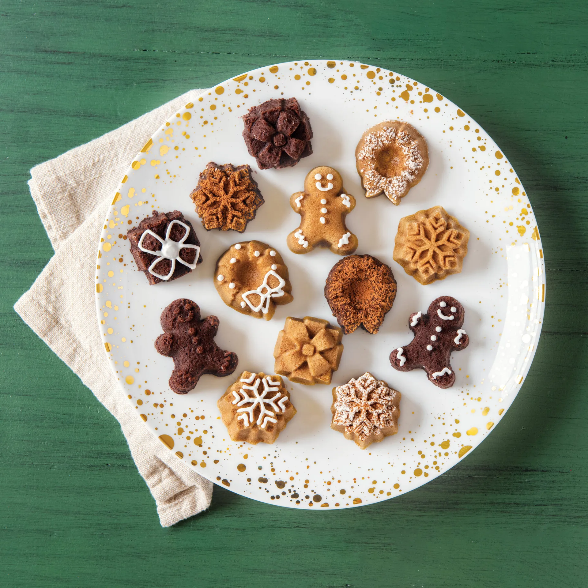 Nordic Ware Holiday Tea Cake tin, Ασημί Nordic Ware