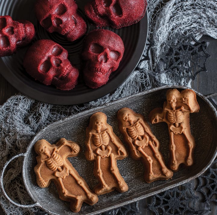 Nordic Ware Spooky Skeleton baking tin - Μπρούτζος - Nordic Ware