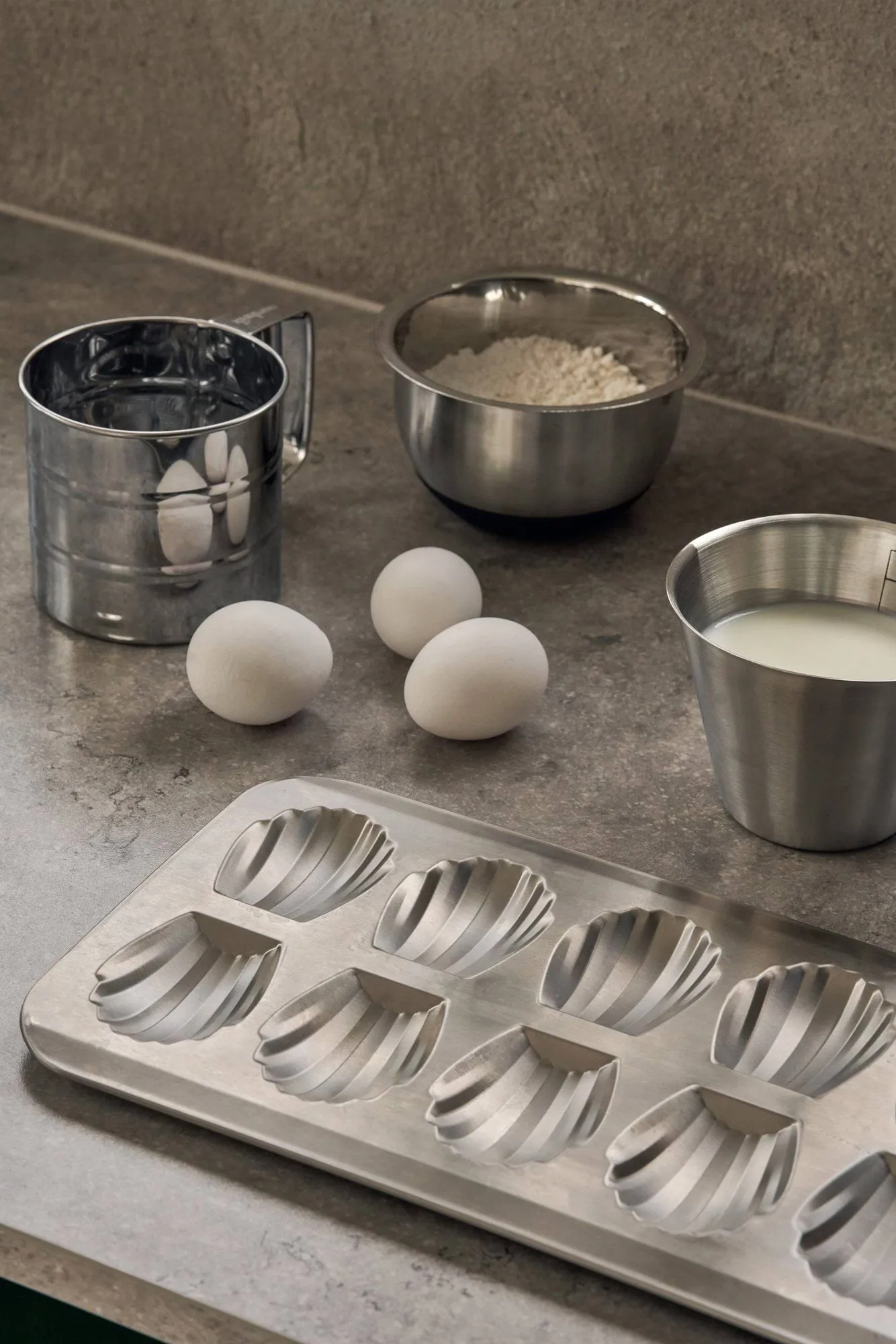 BAKE φόρμα για μαντλέν, Ανοξείδωτο ατσάλι, 12 τεμάχια Nordwik